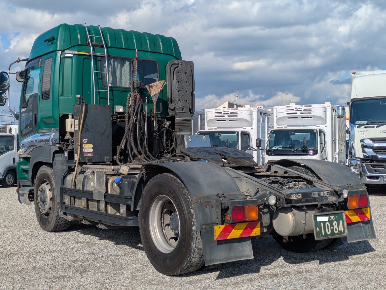 vehicle_image_20260502131459MccKdoWH0X.jpg