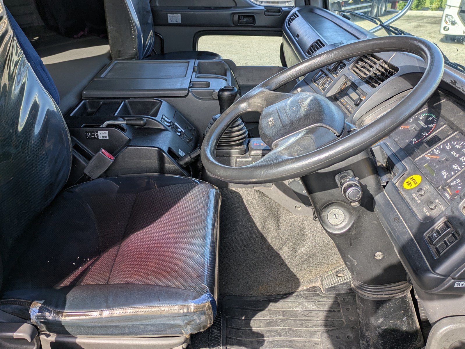 vehicle_image_20260502131459btqL98GHgK.jpg