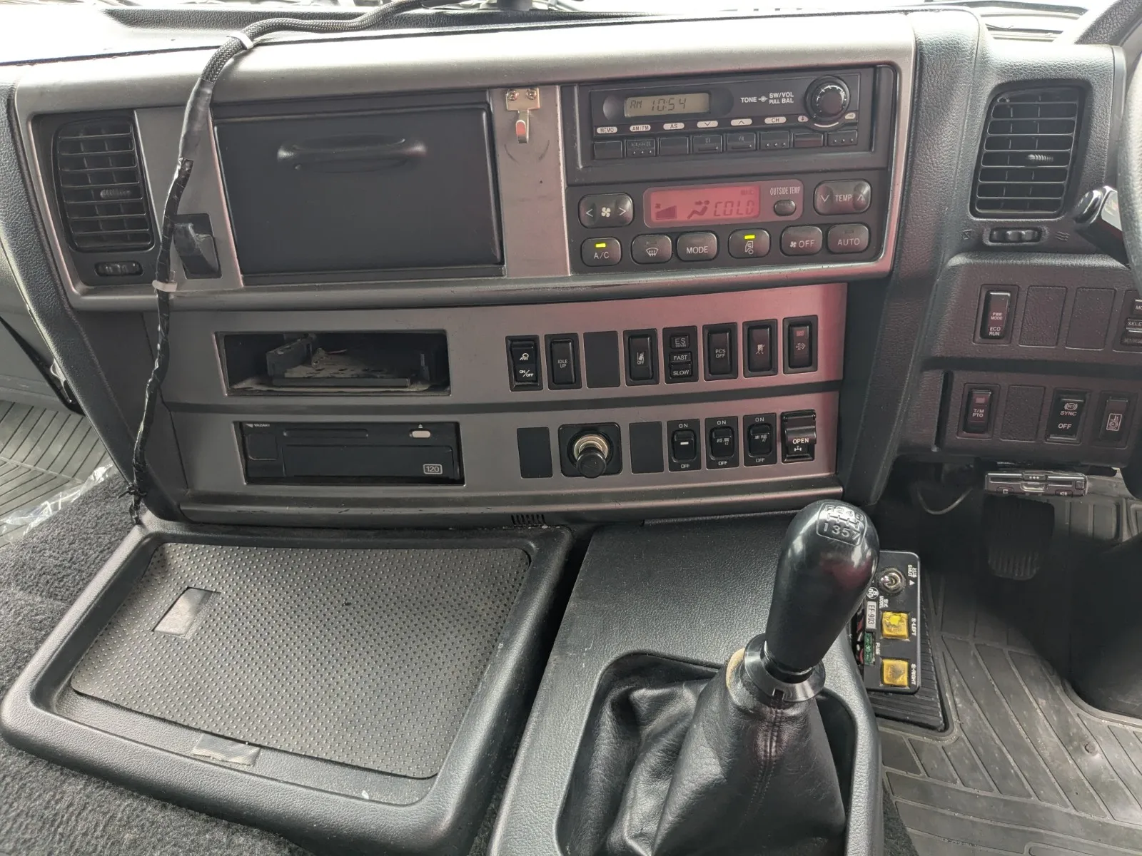 vehicle_image_20260701105433hBlcmgITqx.webp