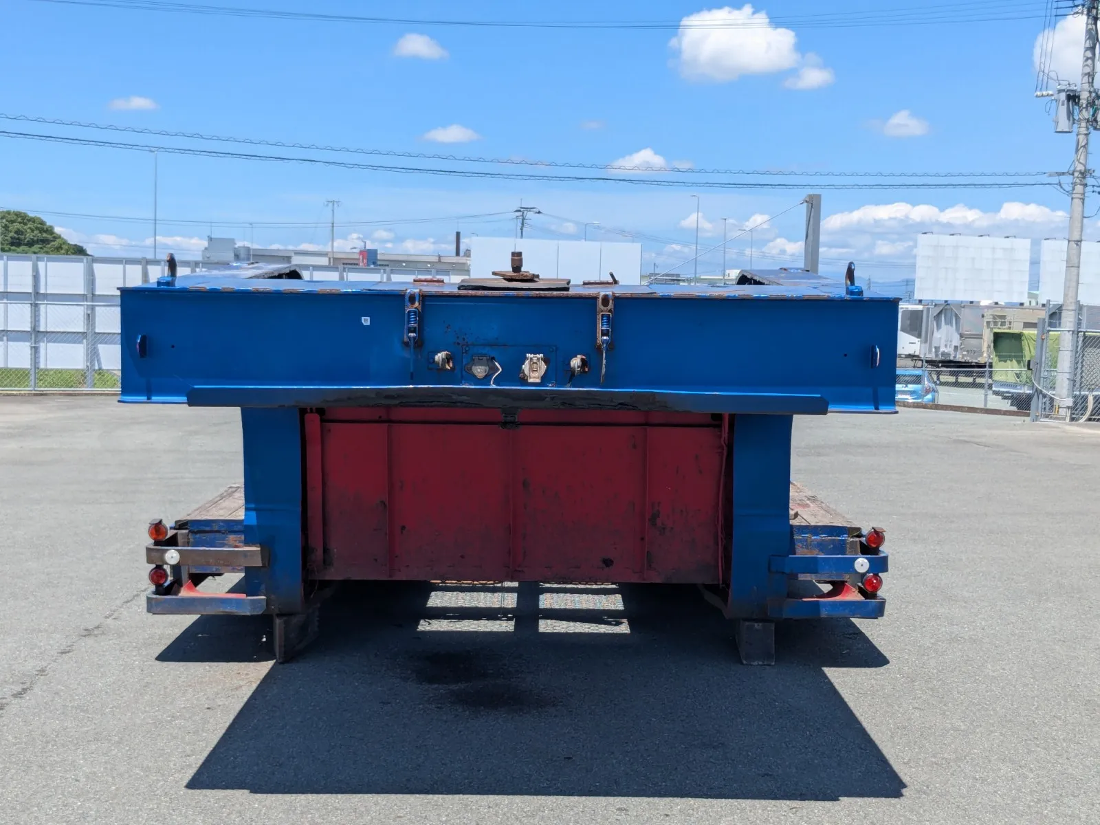 vehicle_image_202607130940458lZzQpJIZ7.webp