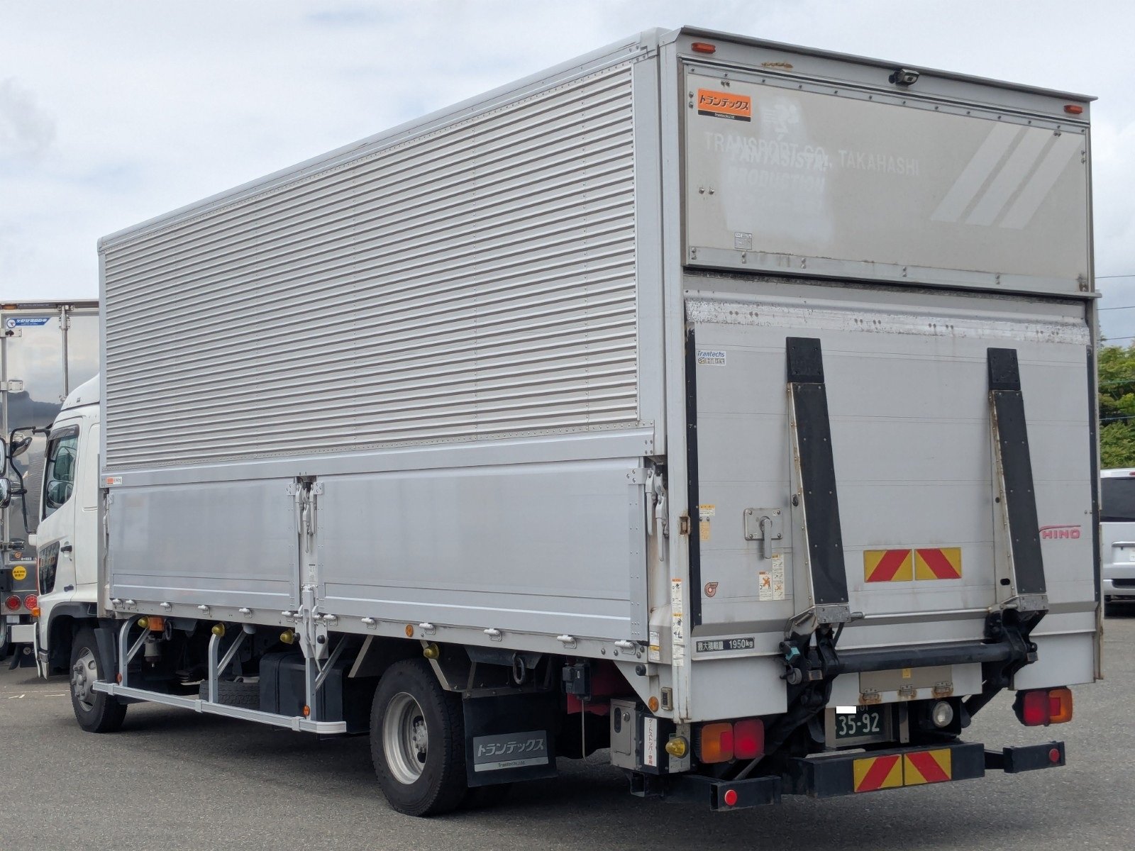 vehicle_image_20260603095318D8wnJP3dzR.jpg