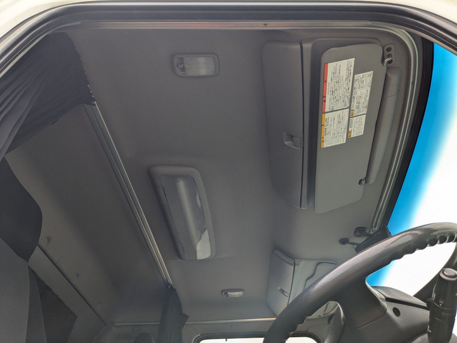 vehicle_image_20260603095318aWJVMLY3Bh.jpg