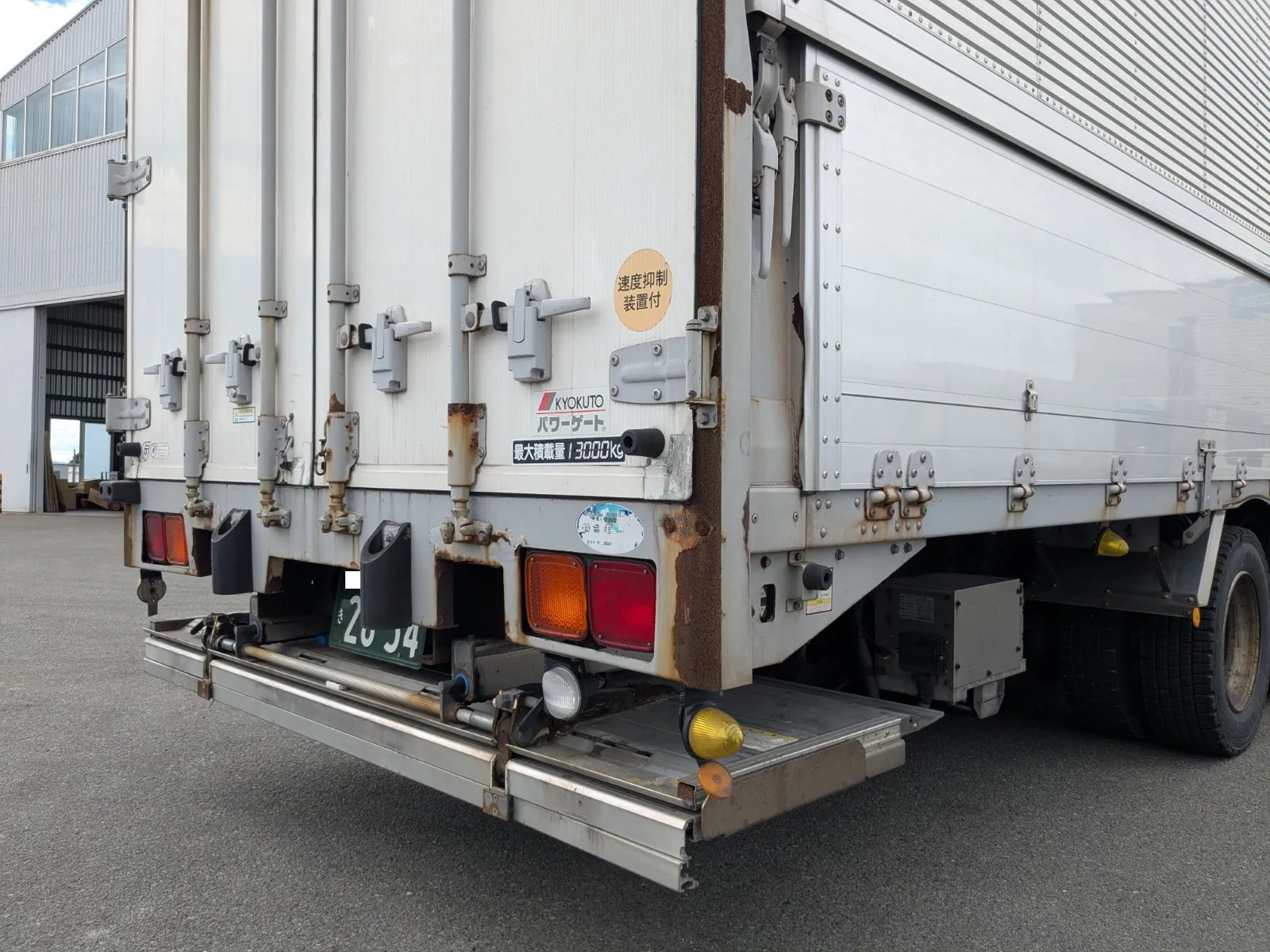 vehicle_image_2026061913274524EEfyiaqj.webp
