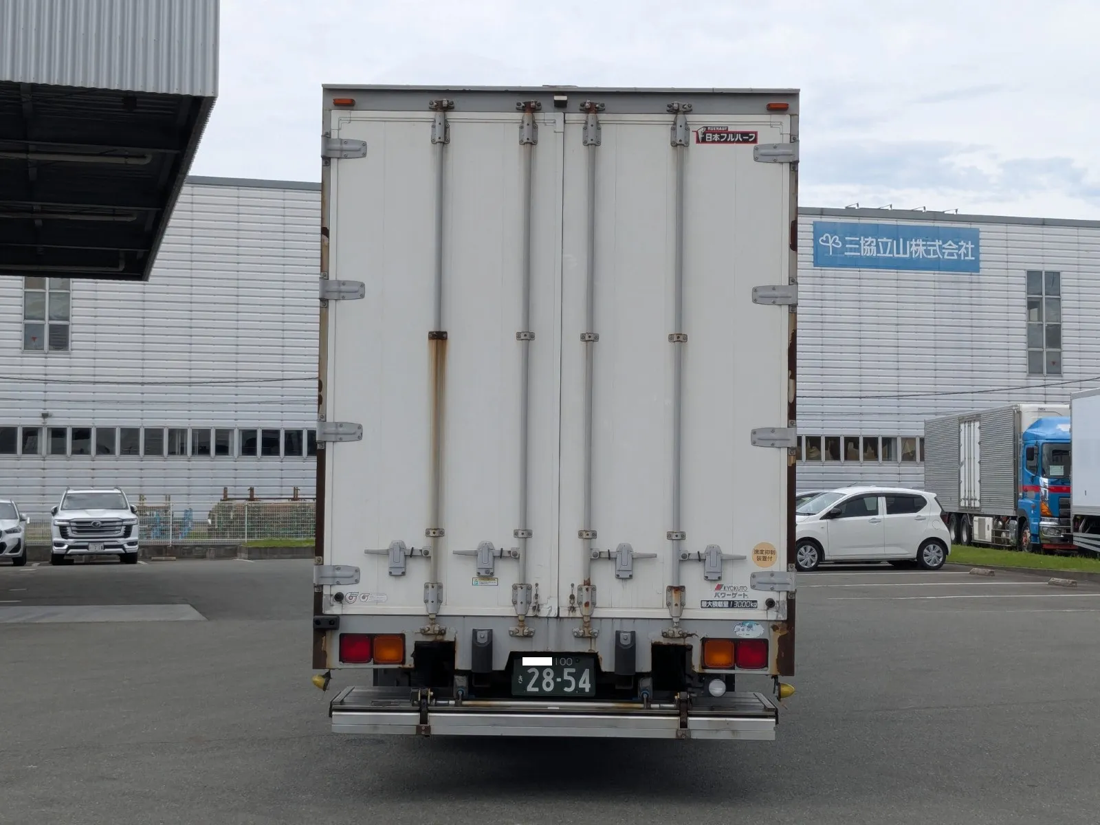 vehicle_image_202606191327455fp7TiDdkj.webp