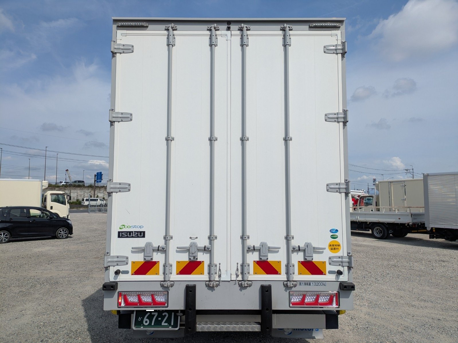 vehicle_image_20260515091614DBjYnk8lkV.jpg