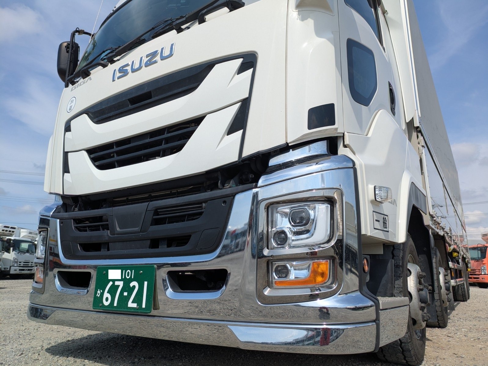 vehicle_image_20260515091614dhZLVvq6Xm.jpg
