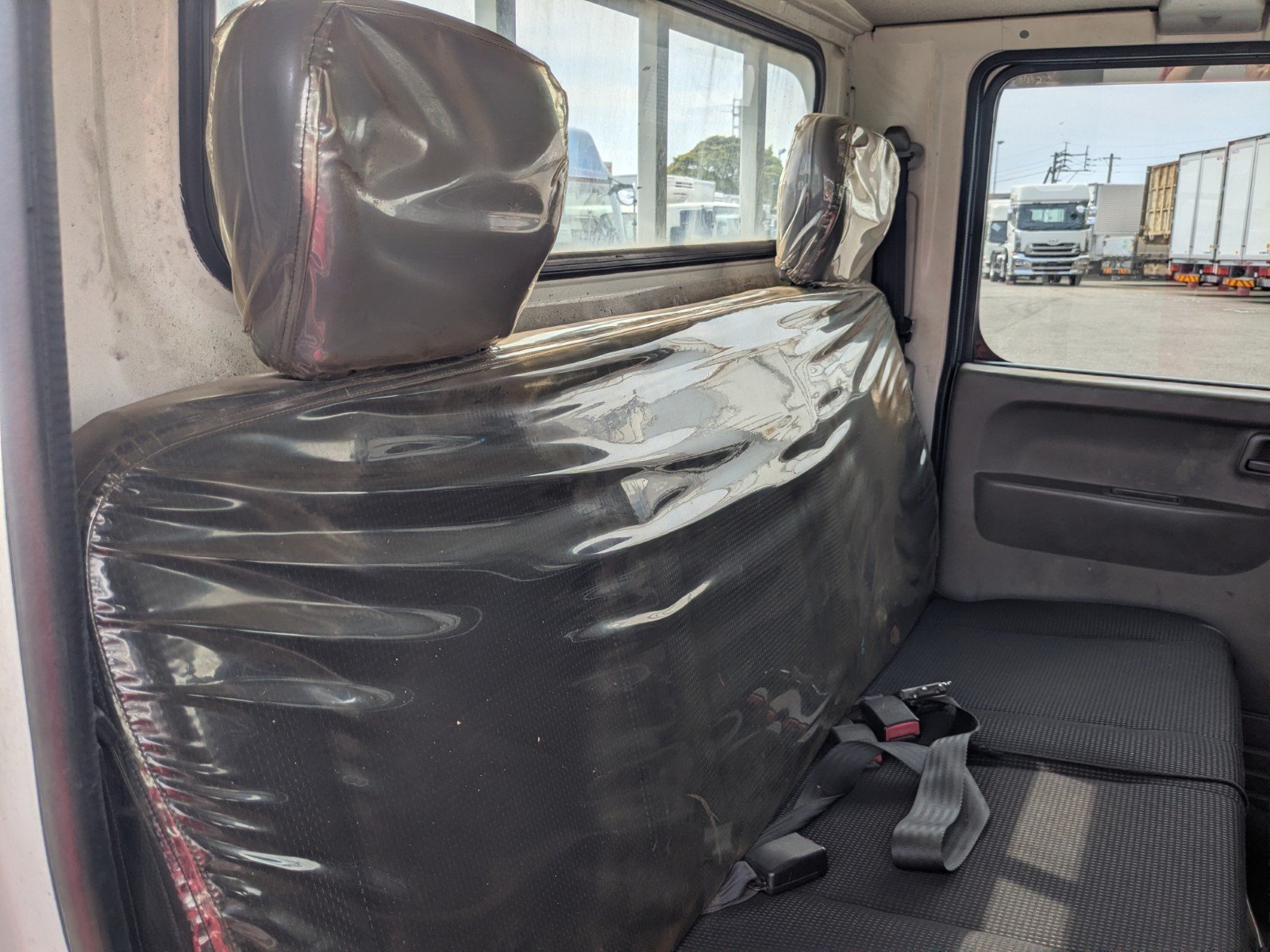 vehicle_image_20260508160816LHfAkpGm12.jpg