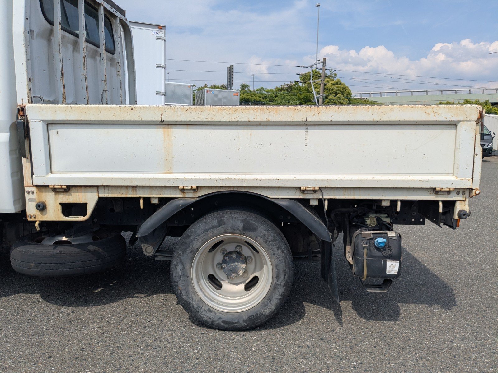 vehicle_image_20260508160816mqe6RGNbwE.jpg
