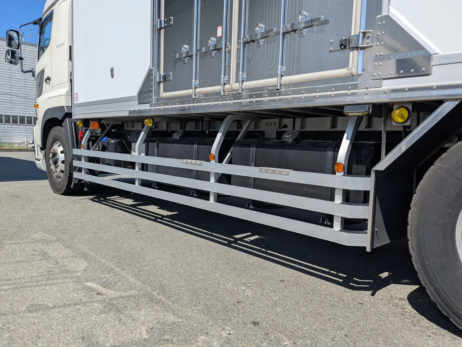 vehicle_image_202607150915340srSW6vxyb.webp