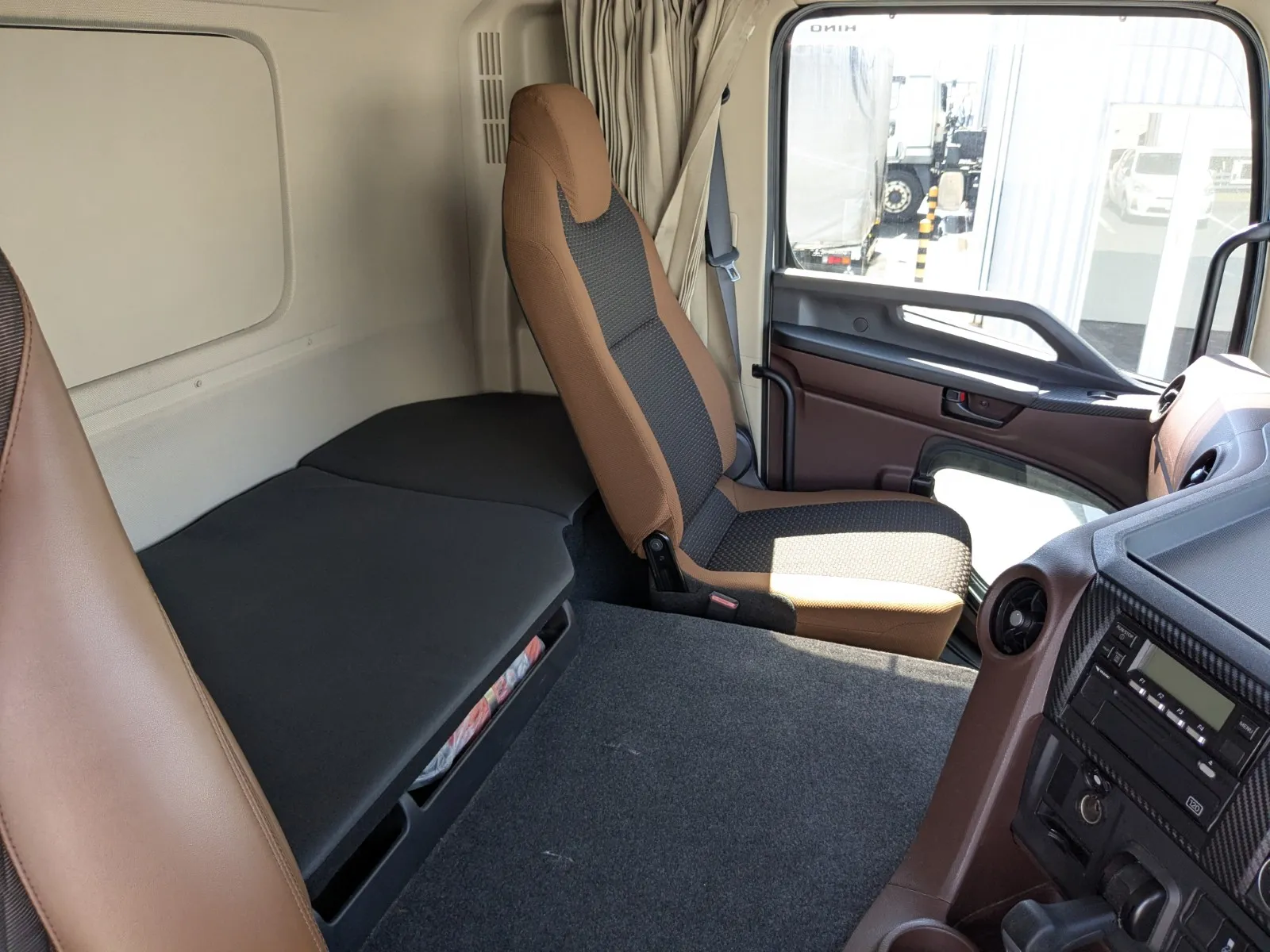 vehicle_image_20260715091544wCe8Hy1hD6.webp