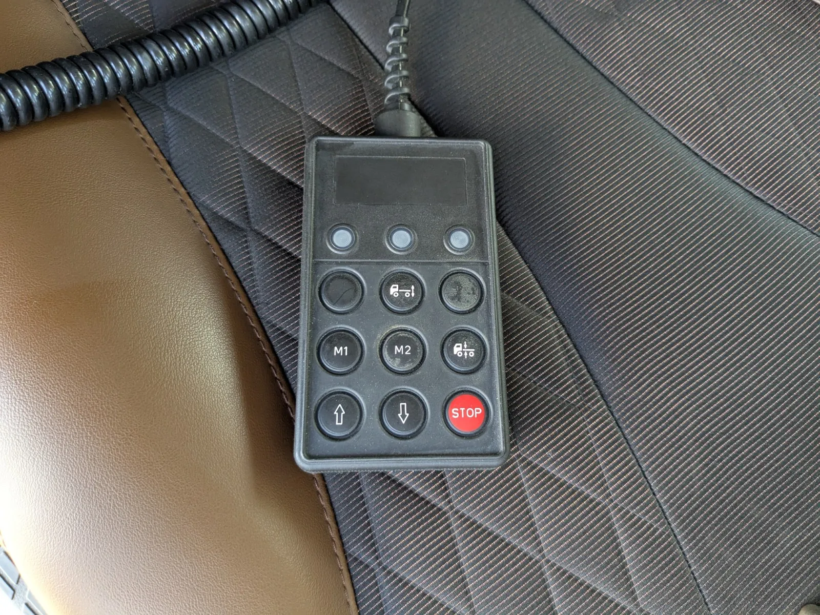 vehicle_image_20260715091545Ubix68dQ0T.webp