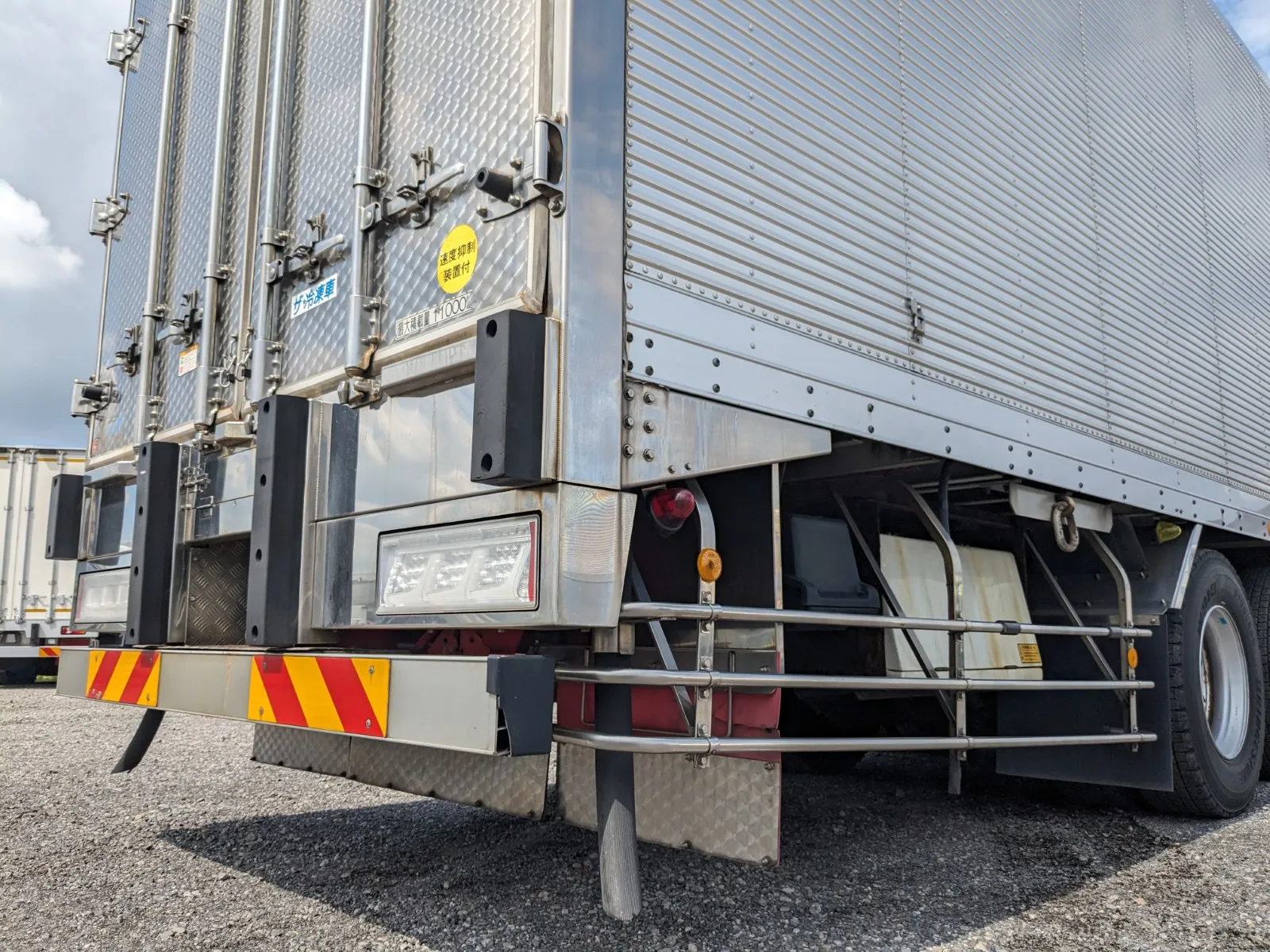 vehicle_image_20260701132451iH11EccFnd.webp