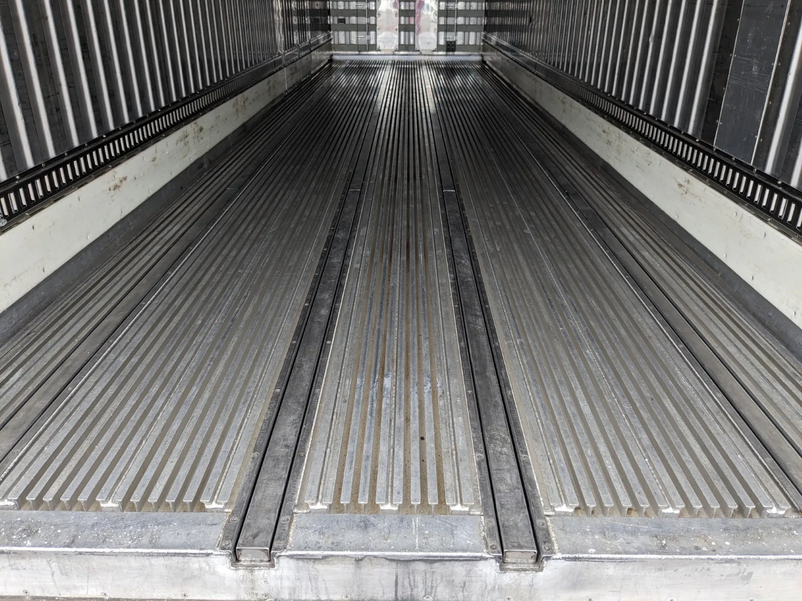 vehicle_image_20260701132453tFZrXhUgEa.webp