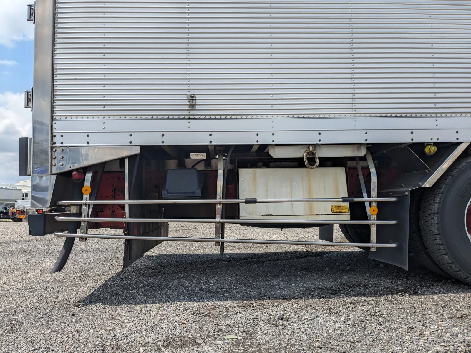 vehicle_image_20260701132459U3IfupZKFr.webp