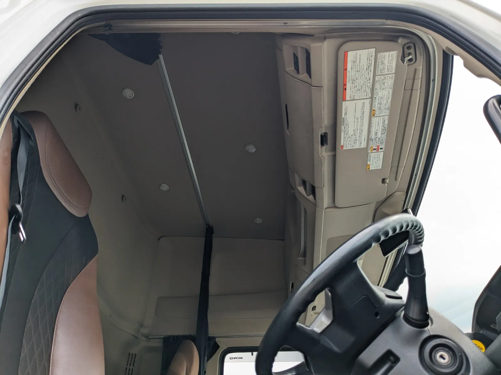 vehicle_image_202607011325034bHSkSQKmj.webp