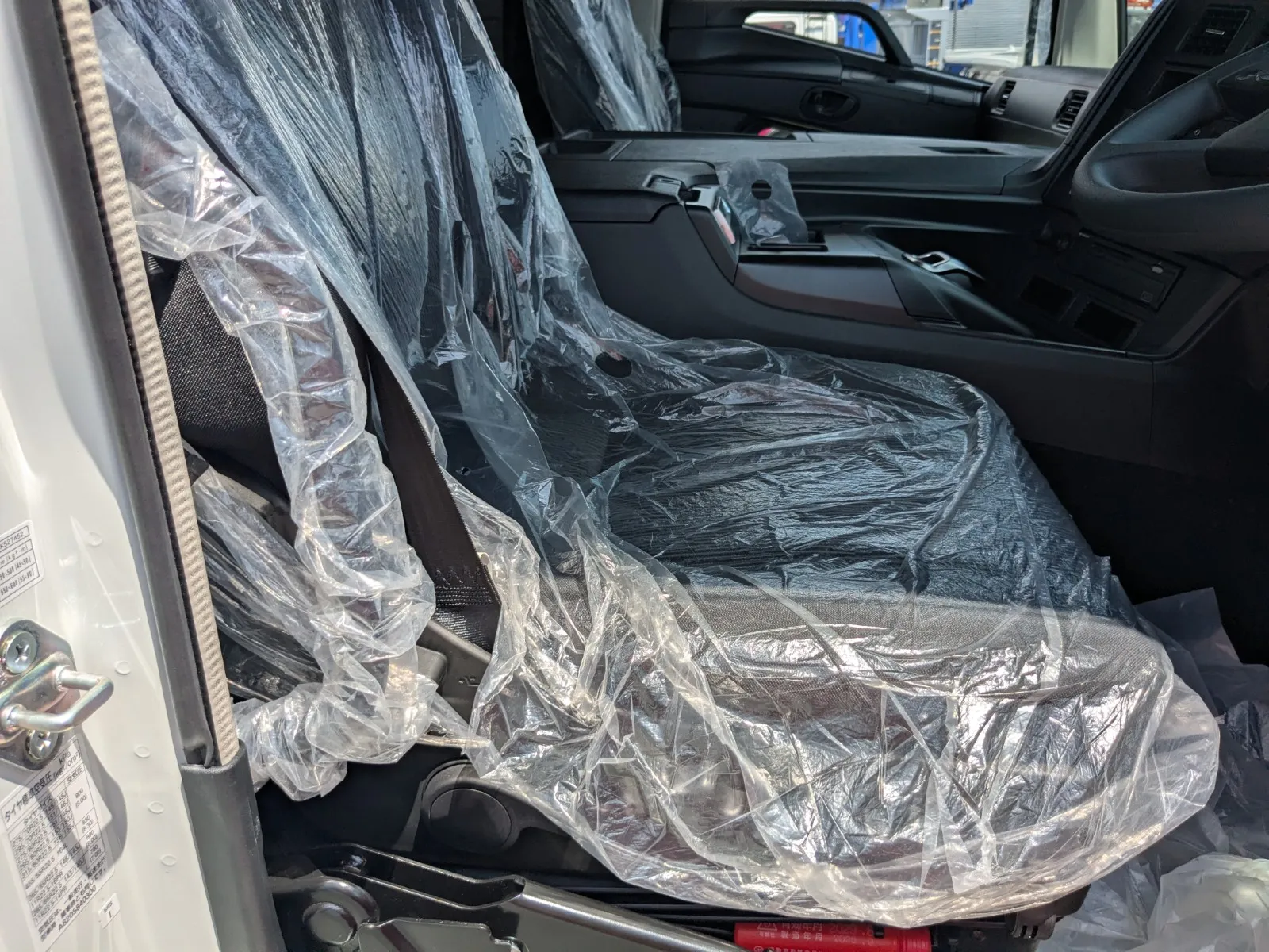 vehicle_image_20260731101446cOa5fFdEOU.webp