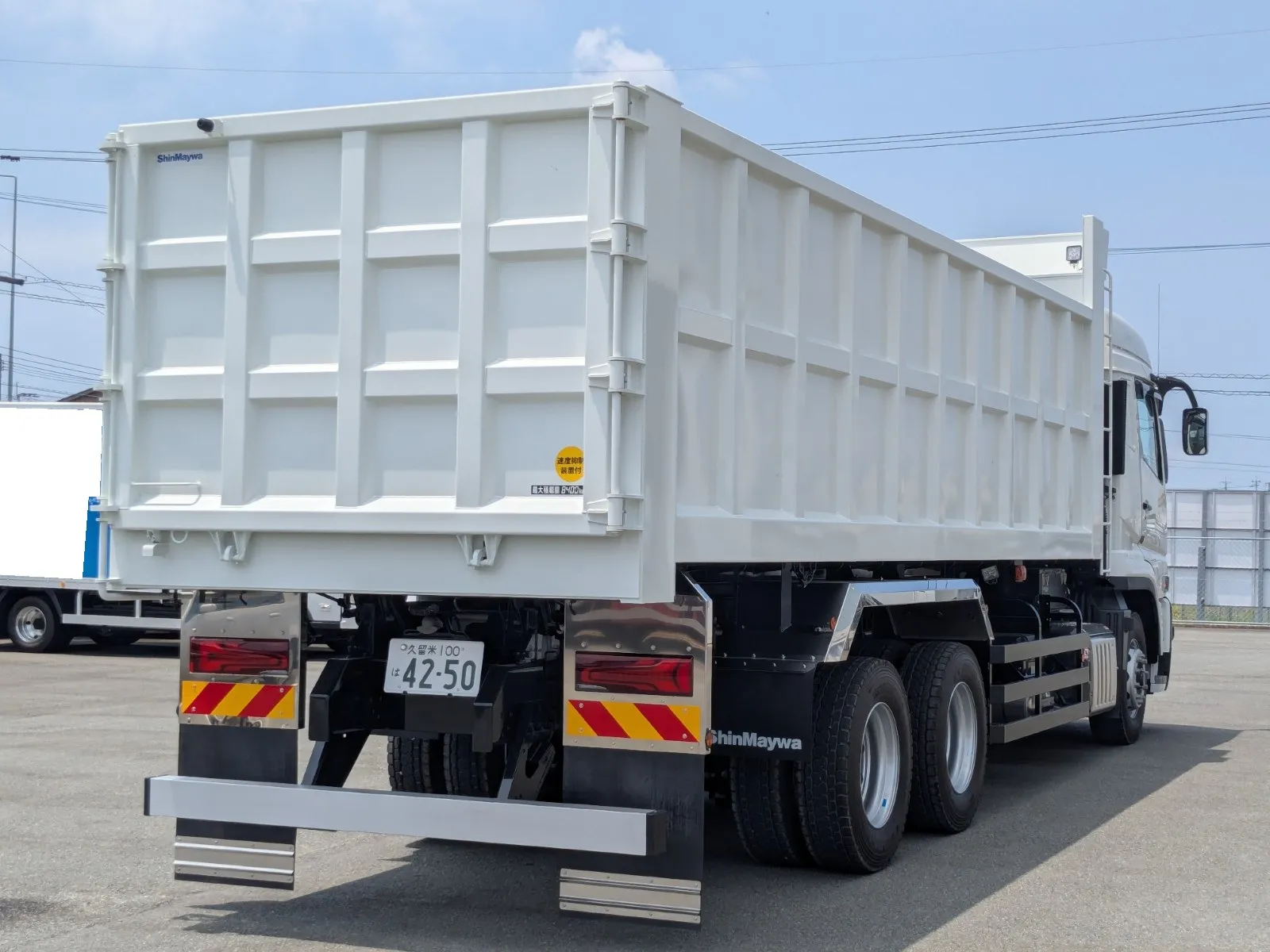vehicle_image_20260727151830oAH9V0wVSP.webp