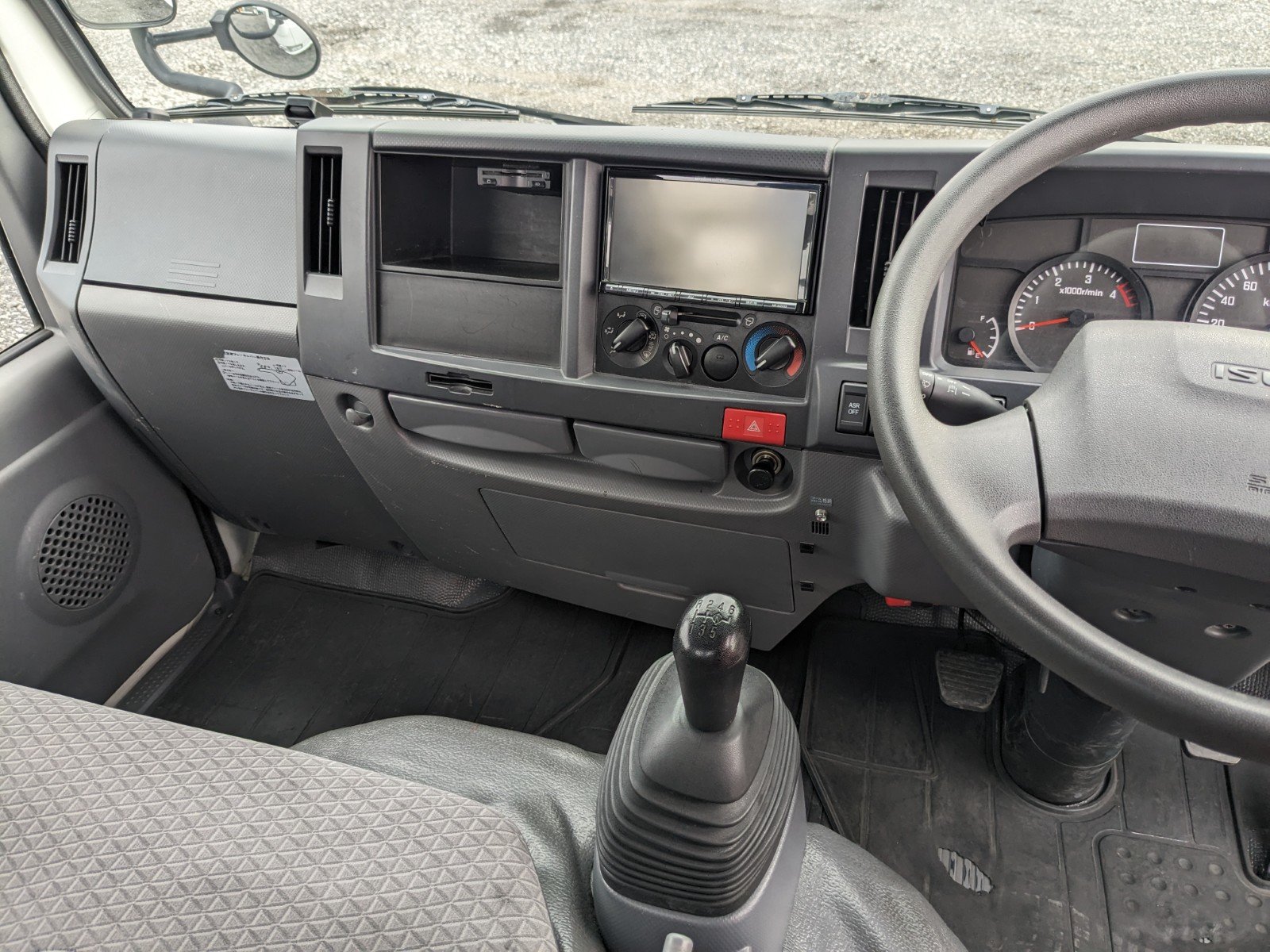 vehicle_image_20260612094745ksJHOIQu5n.jpg