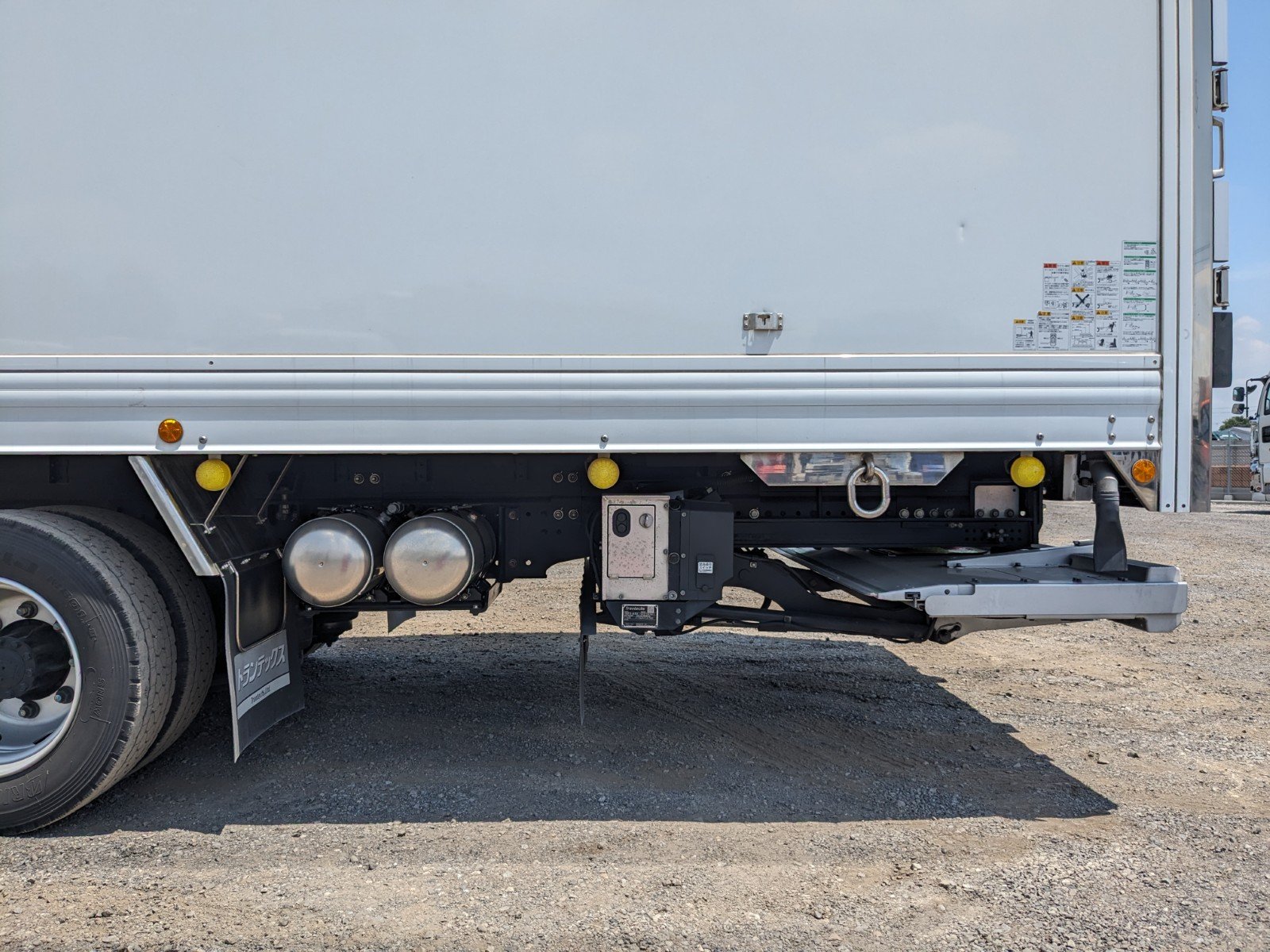 vehicle_image_20260526190931AlqwEcne6R.jpg