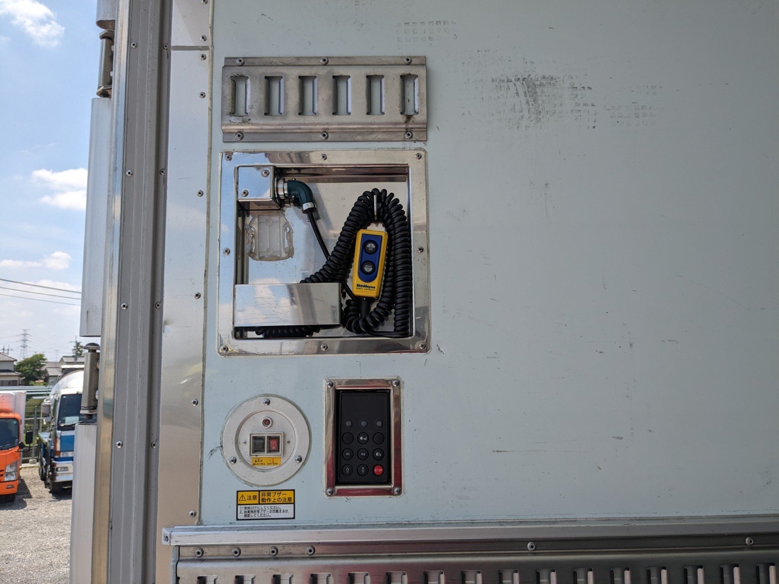 vehicle_image_20260526190931MefWHApw6w.jpg