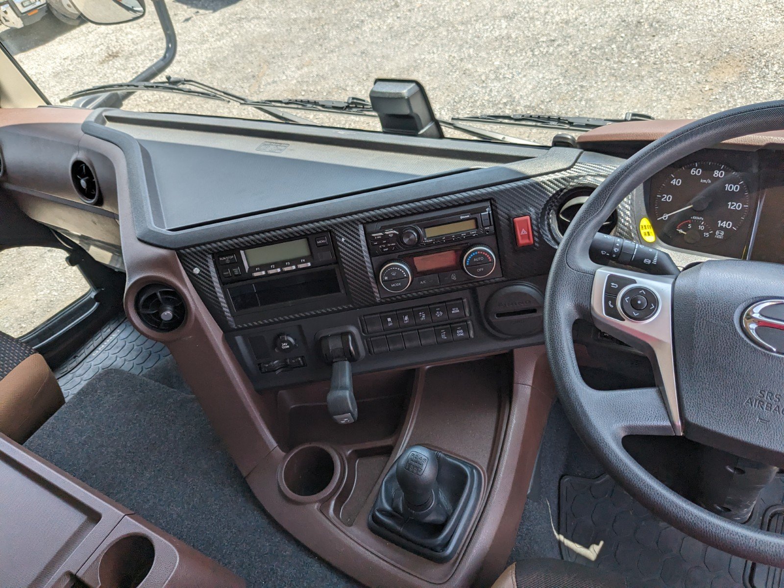 vehicle_image_20260526190931ZQdNdlKZTY.jpg