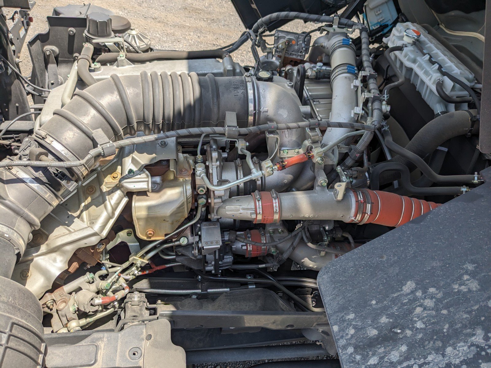 vehicle_image_20260526190931vEiY8qTB8J.jpg