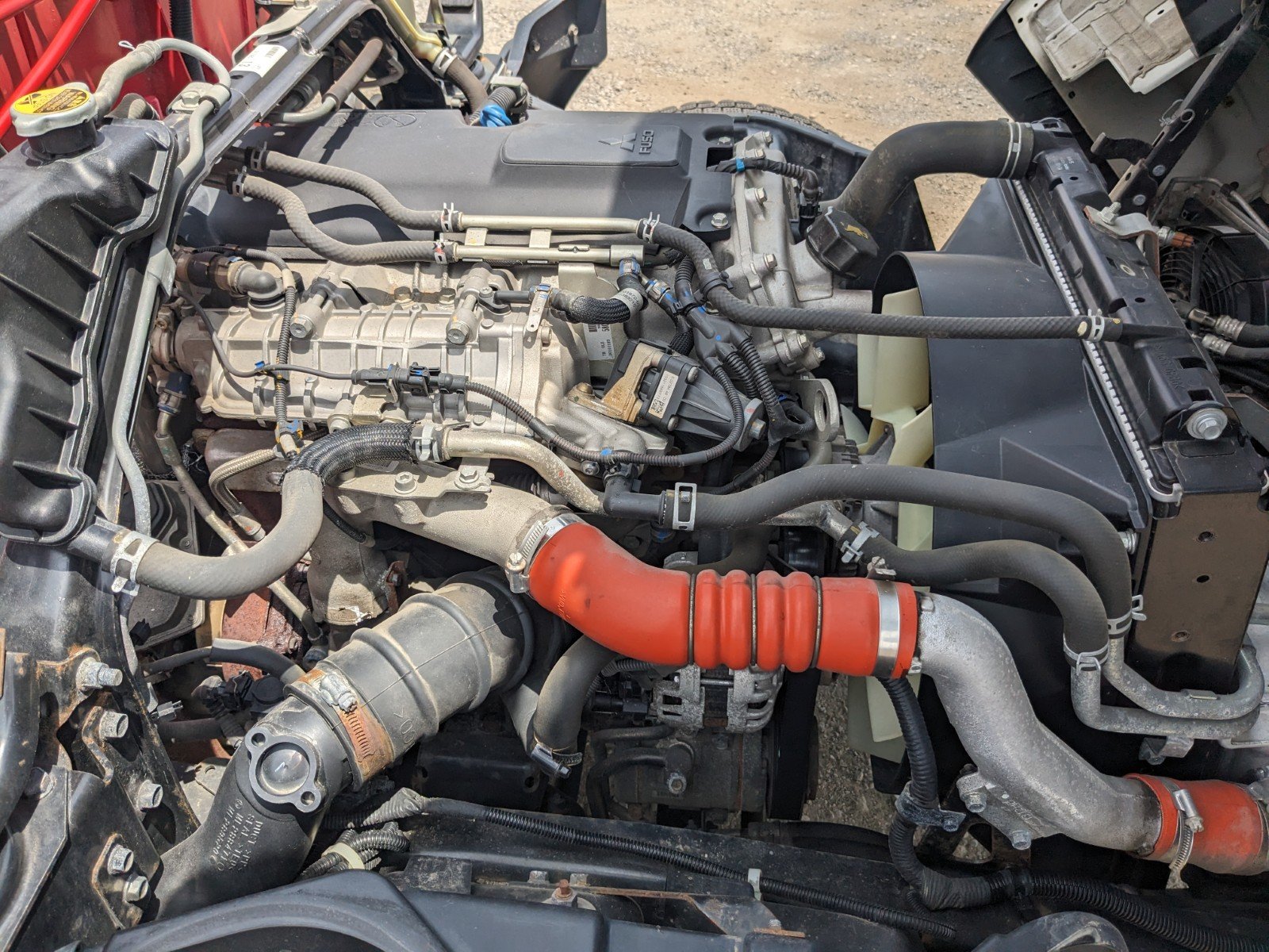 vehicle_image_20260606141658QzI0Xey9Bf.jpg