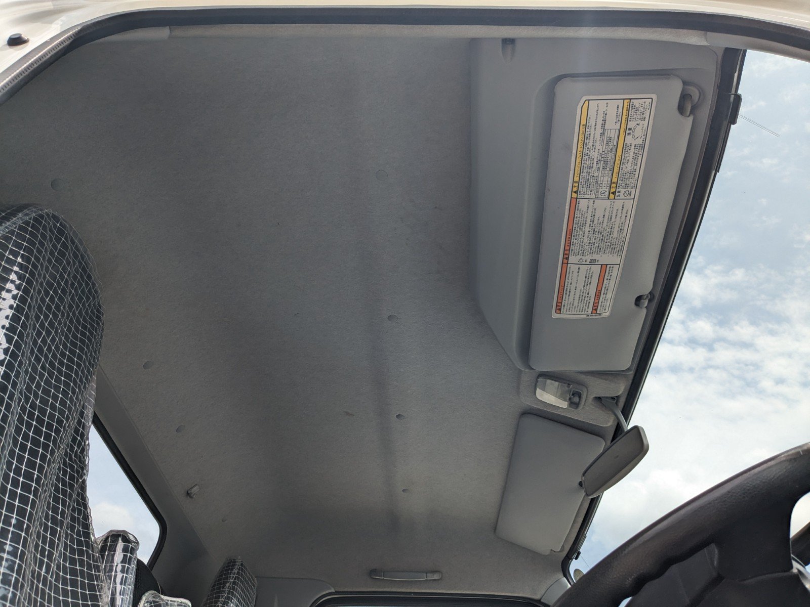 vehicle_image_20260606141658rqQaC14ajY.jpg