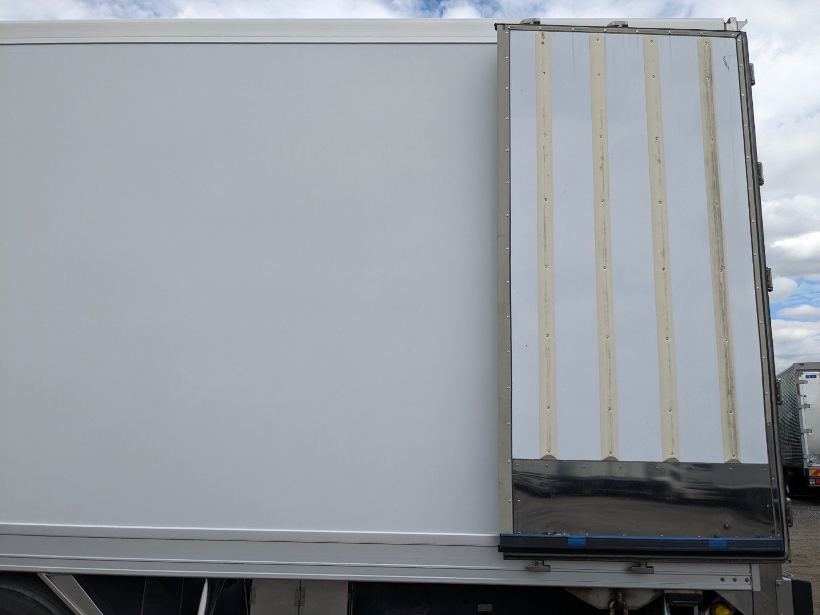 vehicle_image_202606090928092oIlcWjhuo.jpg
