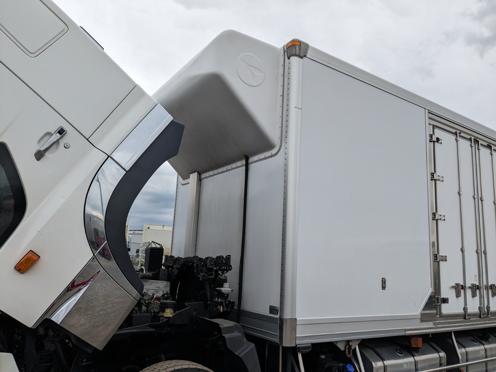 vehicle_image_20260609092809i7iPyWCVMp.jpg