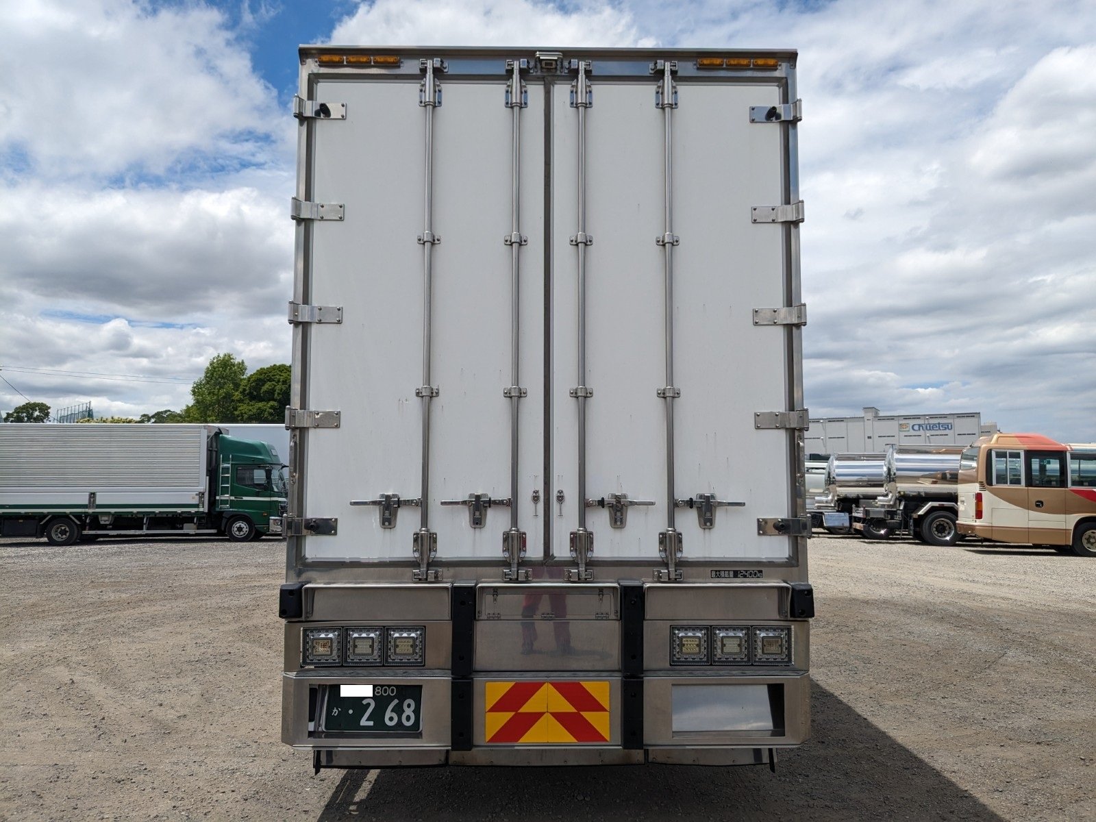 vehicle_image_20260609092809rAJl0tiH8J.jpg