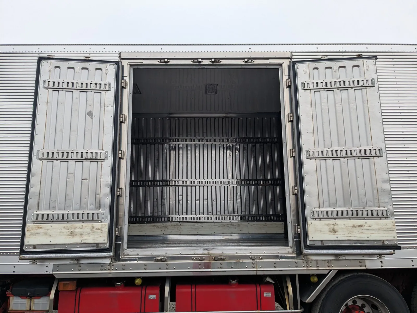 vehicle_image_20260707103548NetR4O4vqA.webp