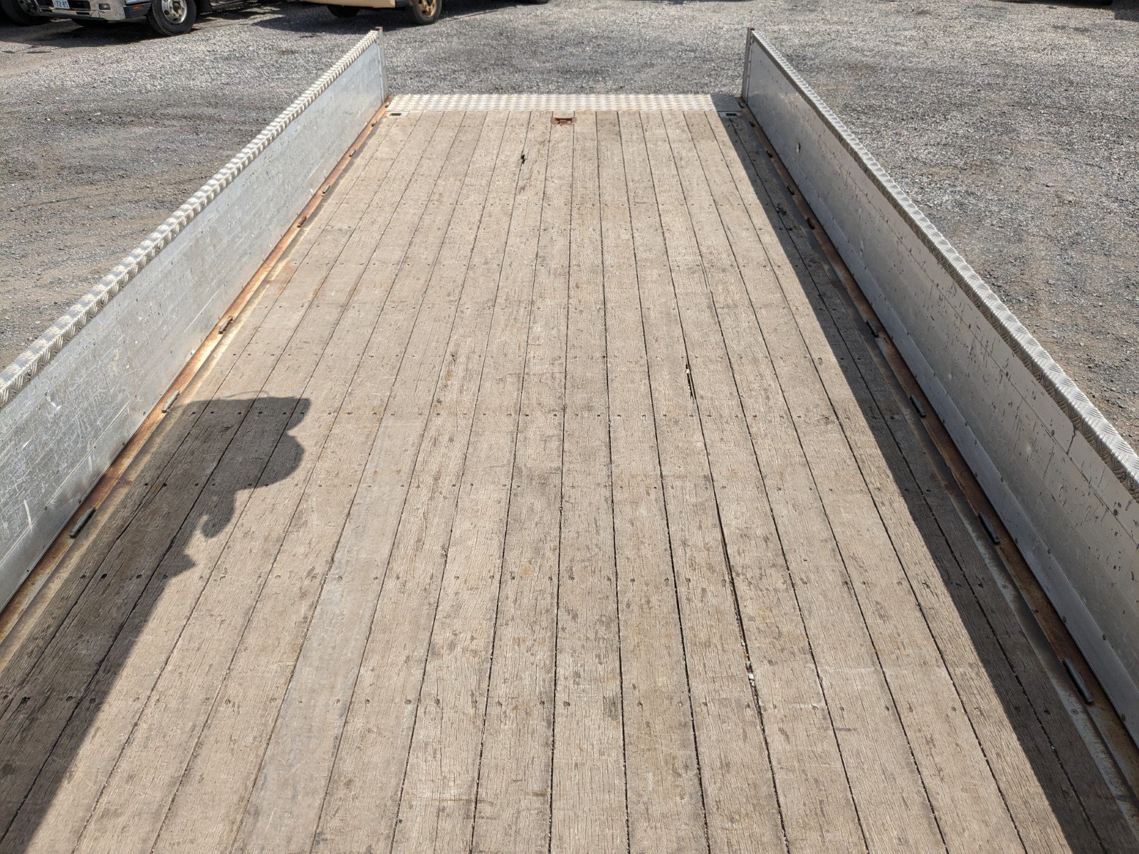 vehicle_image_20260610100729UgNp3kV5Qo.jpg