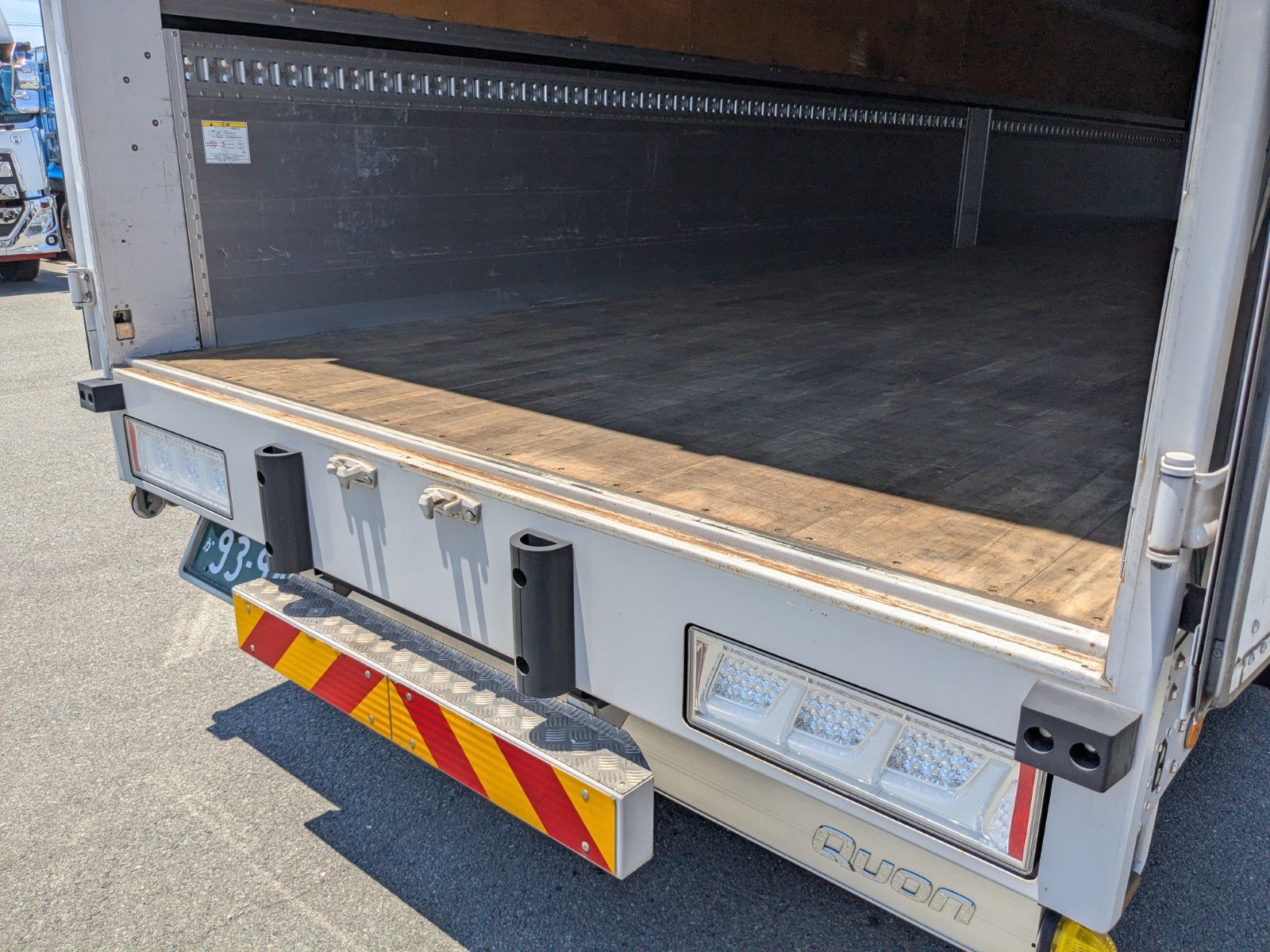 vehicle_image_20260615104404UeizkoEazI.jpg