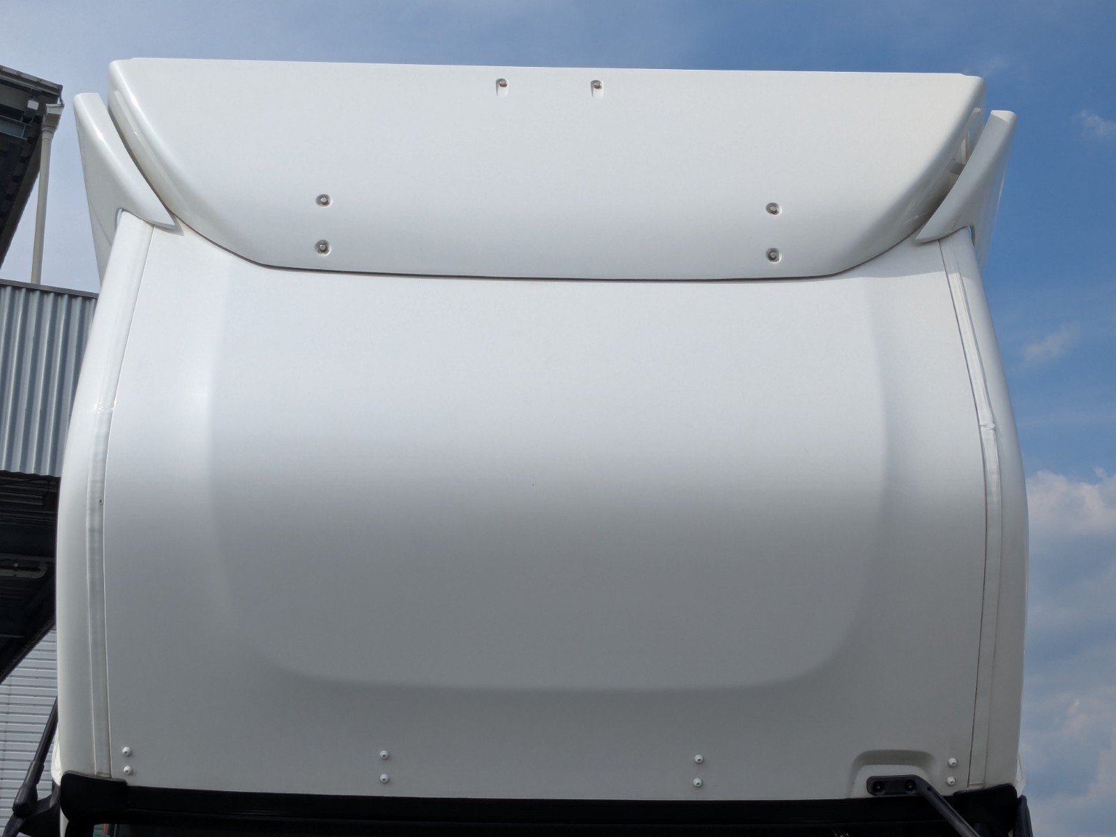 vehicle_image_20260615110618lbbDiPRTPY.jpg