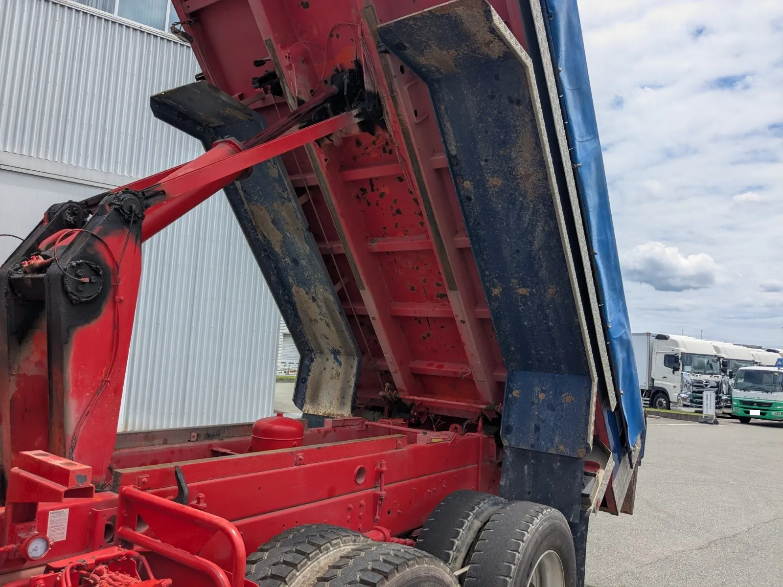 vehicle_image_20260616171945daRTdPP0XM.webp
