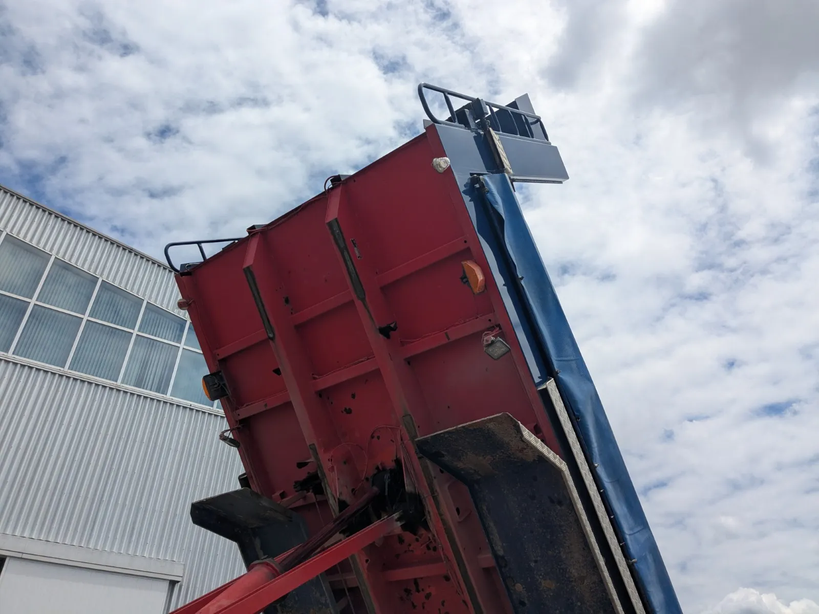 vehicle_image_20260616171945vJNJQ0b4Nk.webp