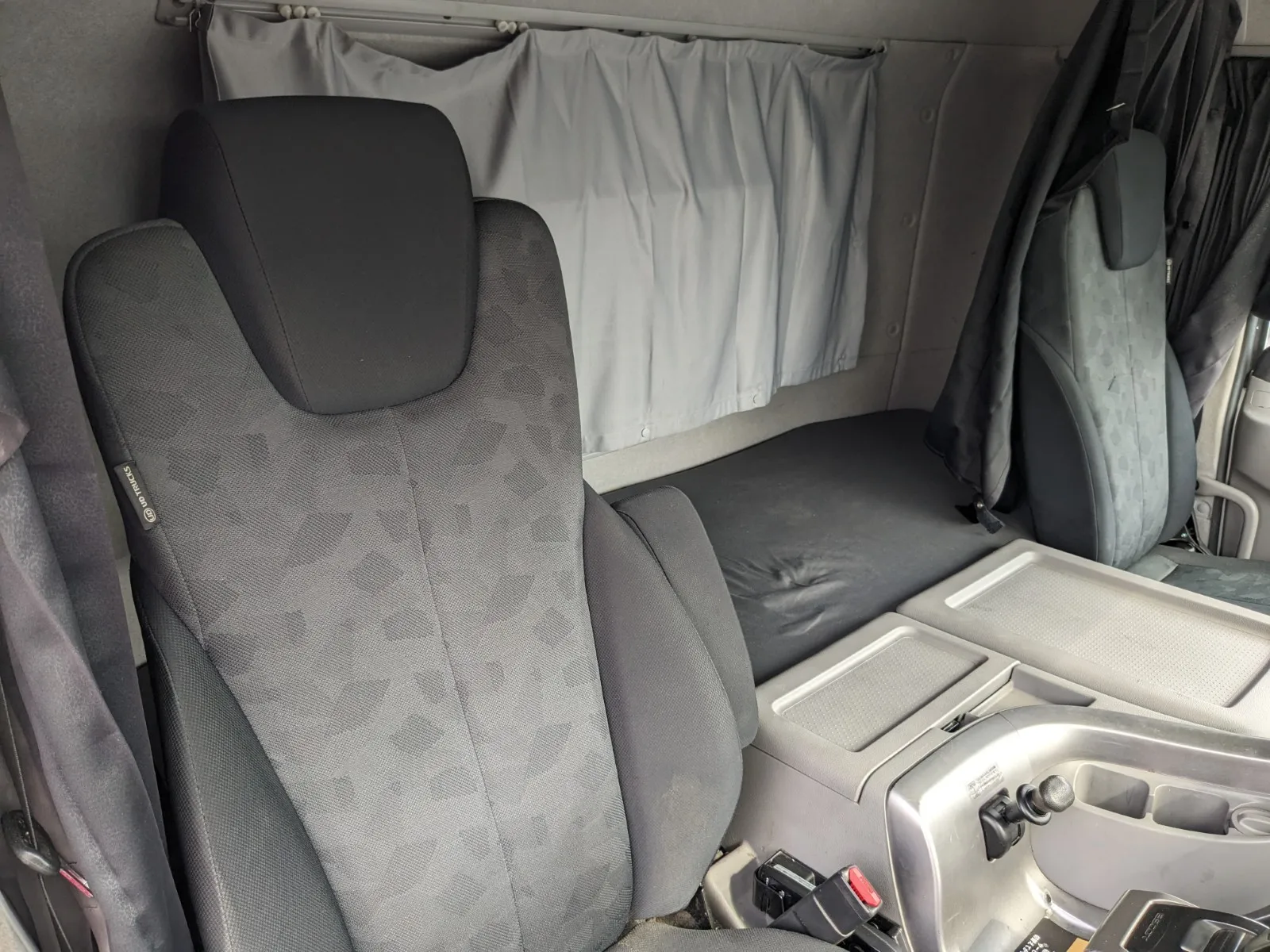 vehicle_image_202606161800342cNOMrfZO0.webp