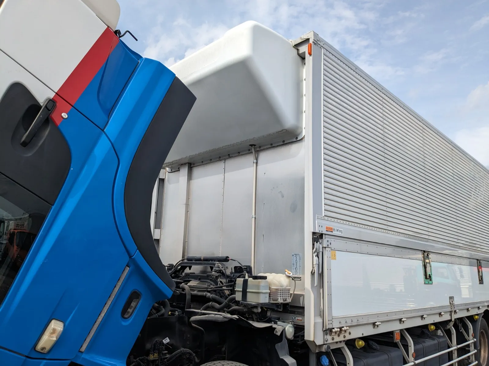 vehicle_image_20260616180034BSwQokXDGp.webp