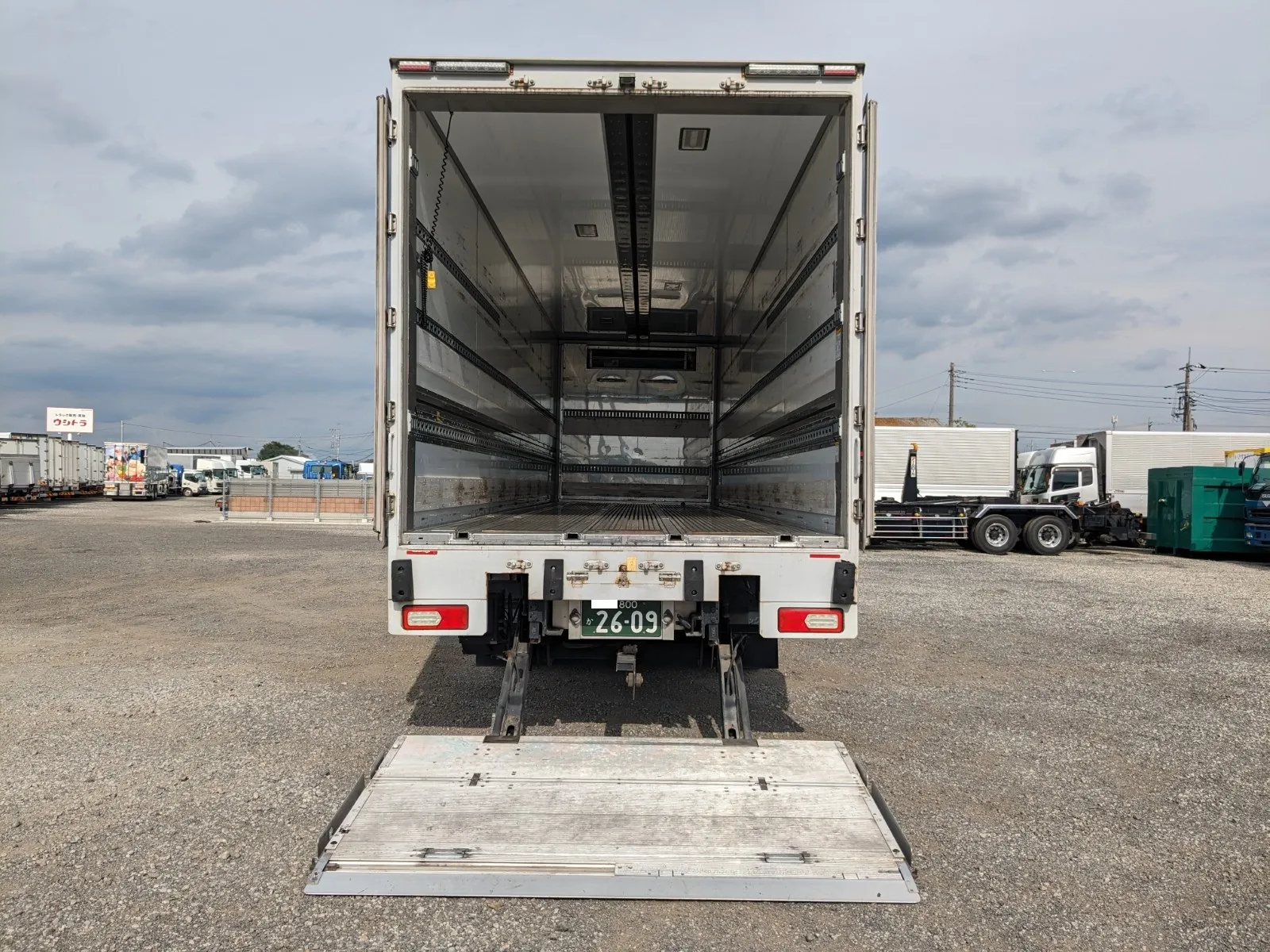vehicle_image_20260616180034MaCyb3gv9N.webp