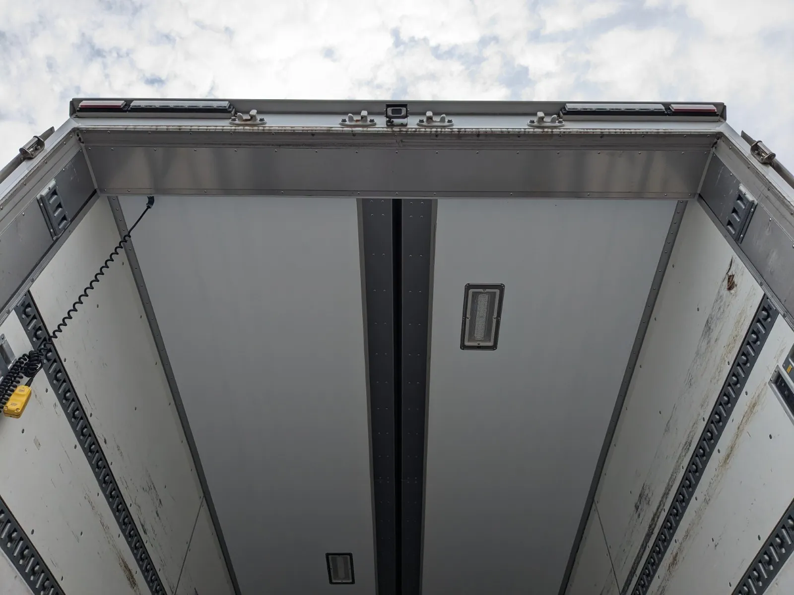 vehicle_image_20260616180034py9KuqtKjJ.webp