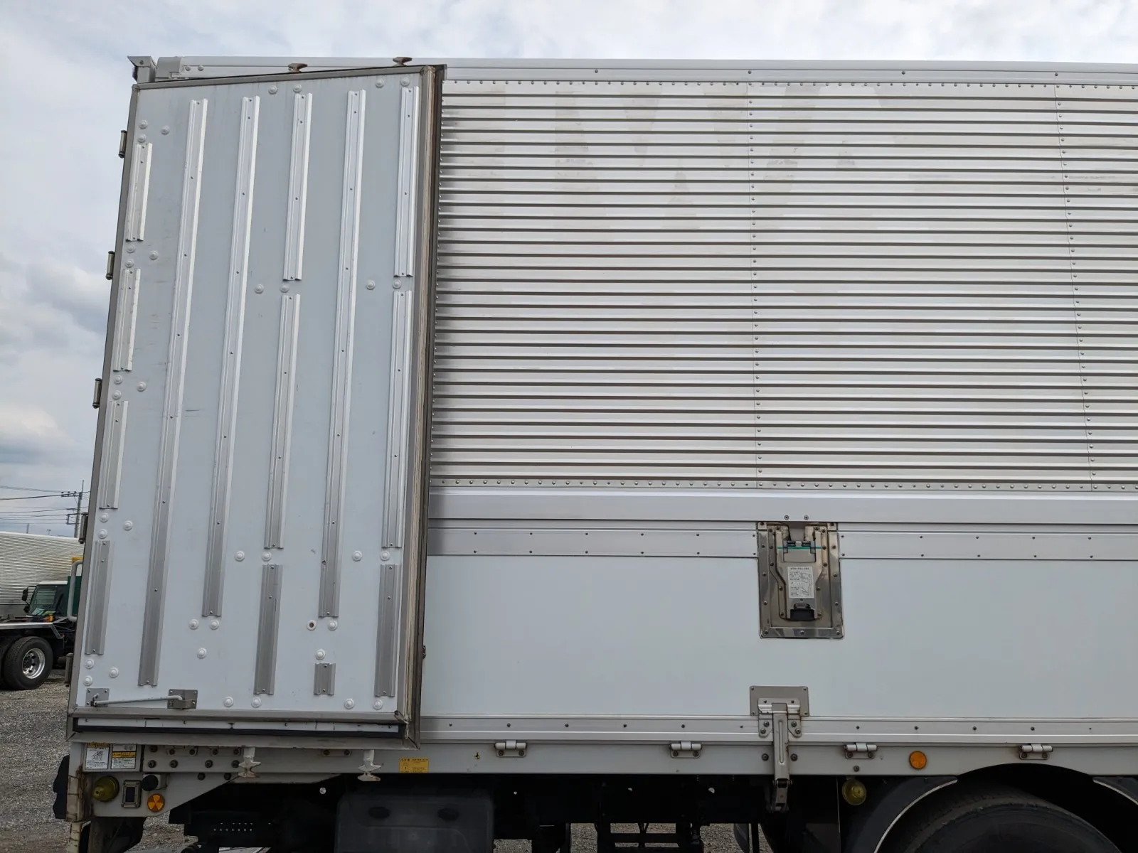 vehicle_image_20260616180034rRSoQn6Weh.webp