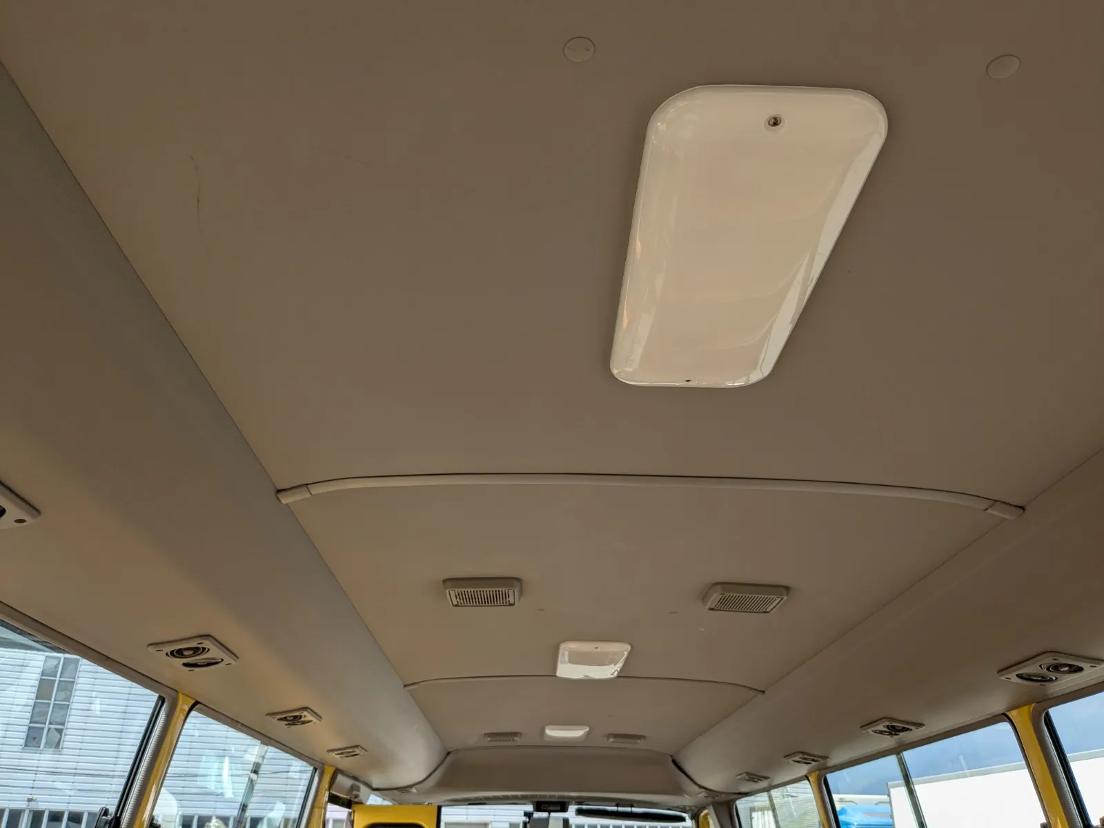 vehicle_image_20260616162816QXOyIyYVdr.webp