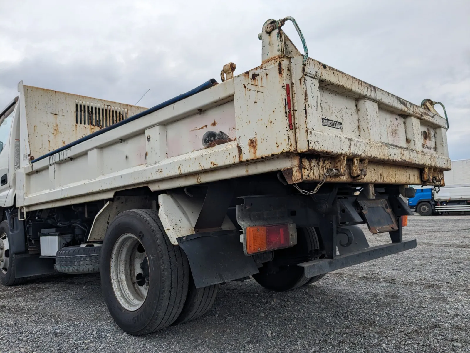 vehicle_image_20260707094211fJIQJAGxc3.webp