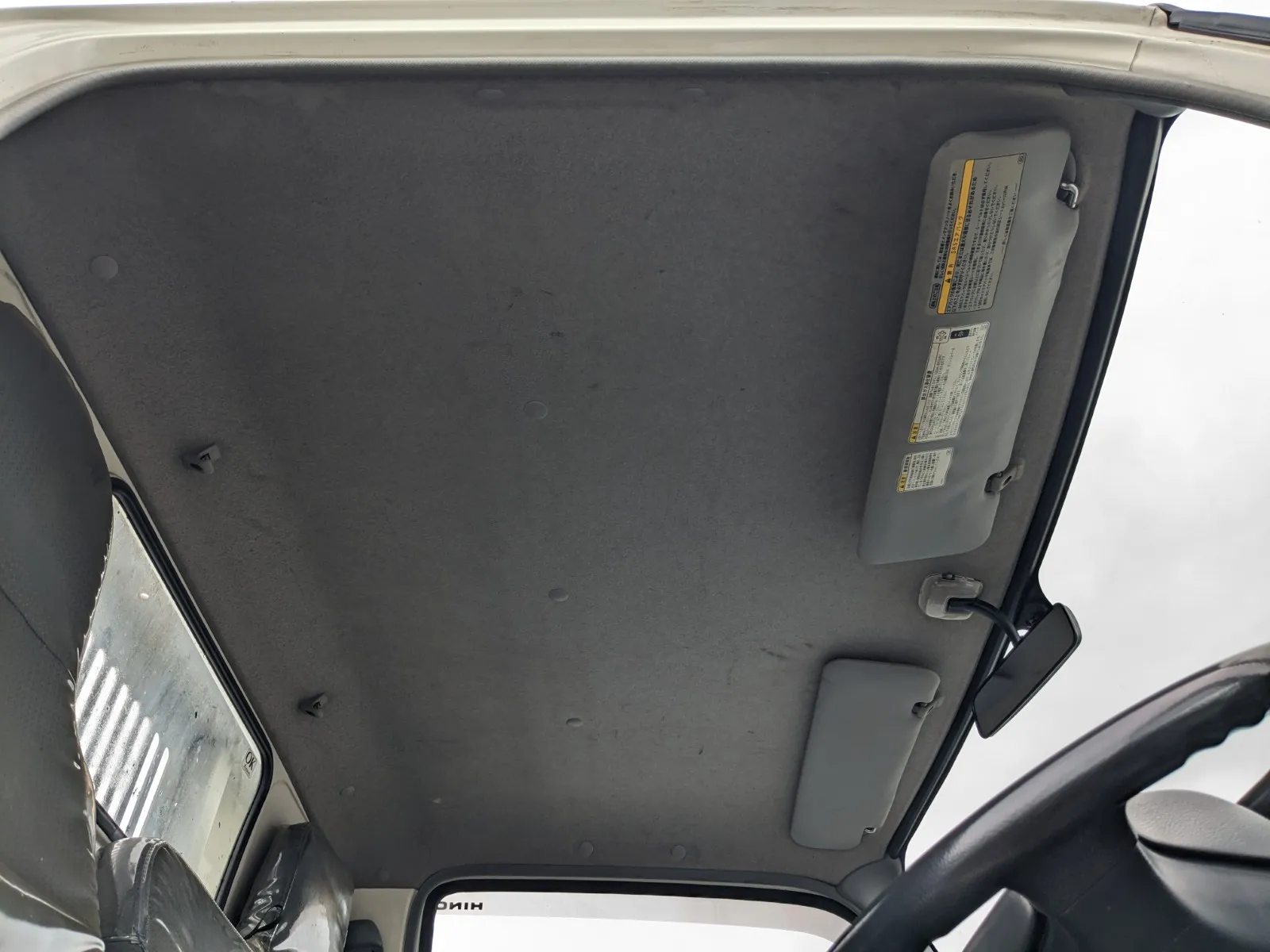 vehicle_image_20260707094223JibZtNKqXg.webp
