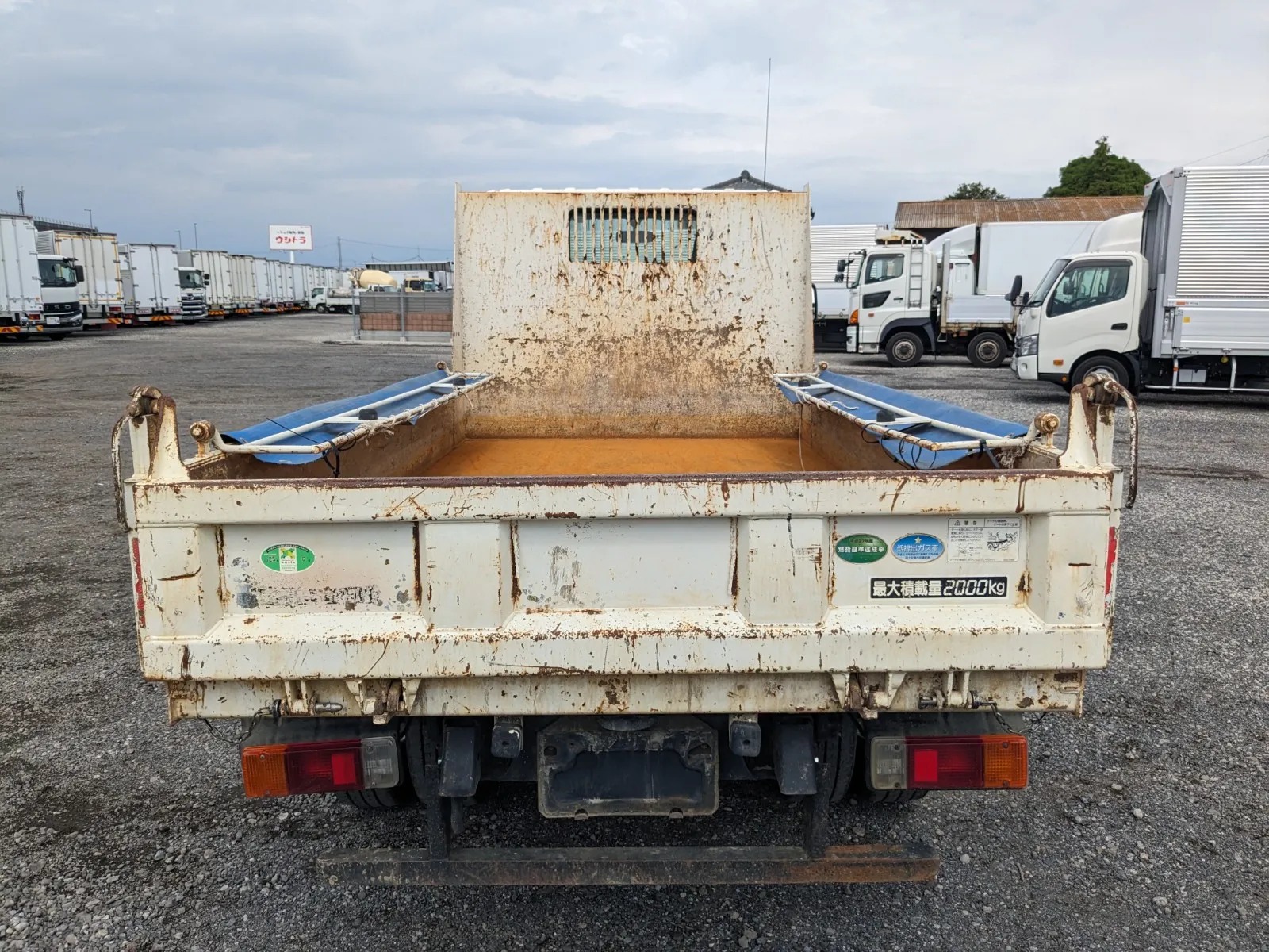 vehicle_image_20260707101106OdxiSiRaVr.webp