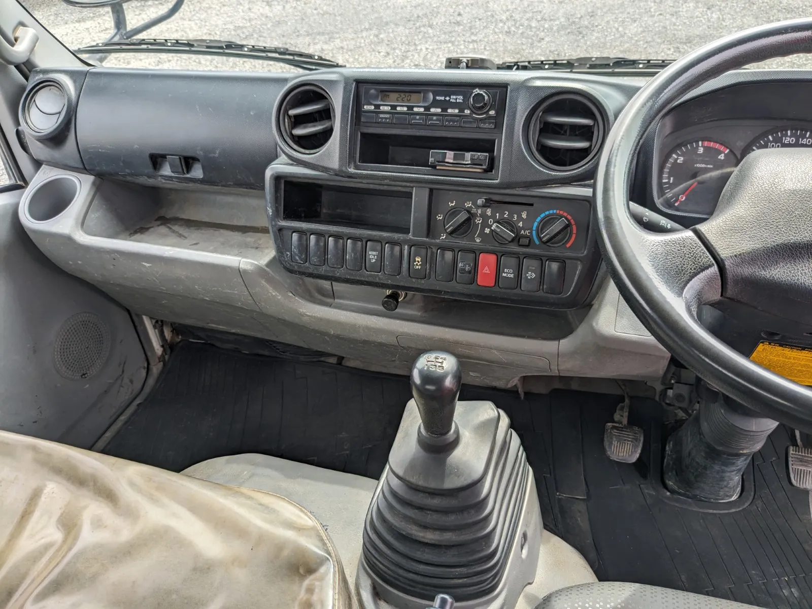 vehicle_image_20260707101120IqrzolCwCj.webp