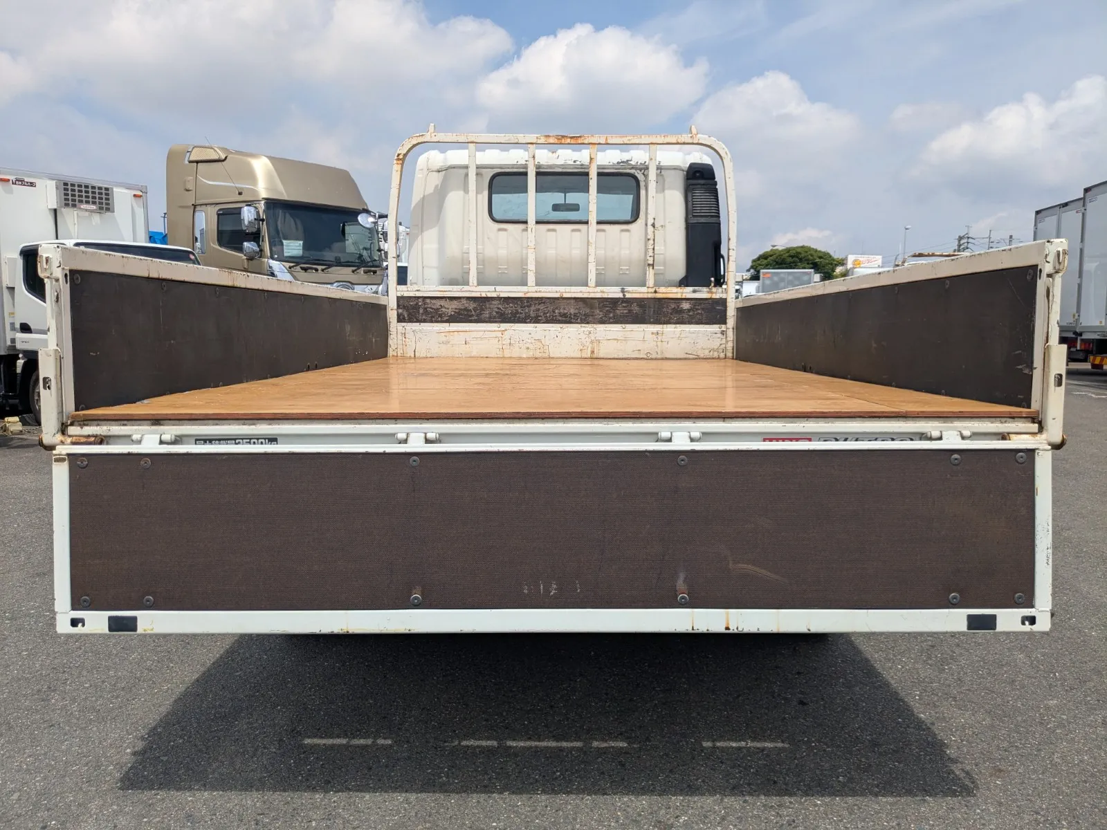 vehicle_image_20260702094812iMzOpYVtqn.webp