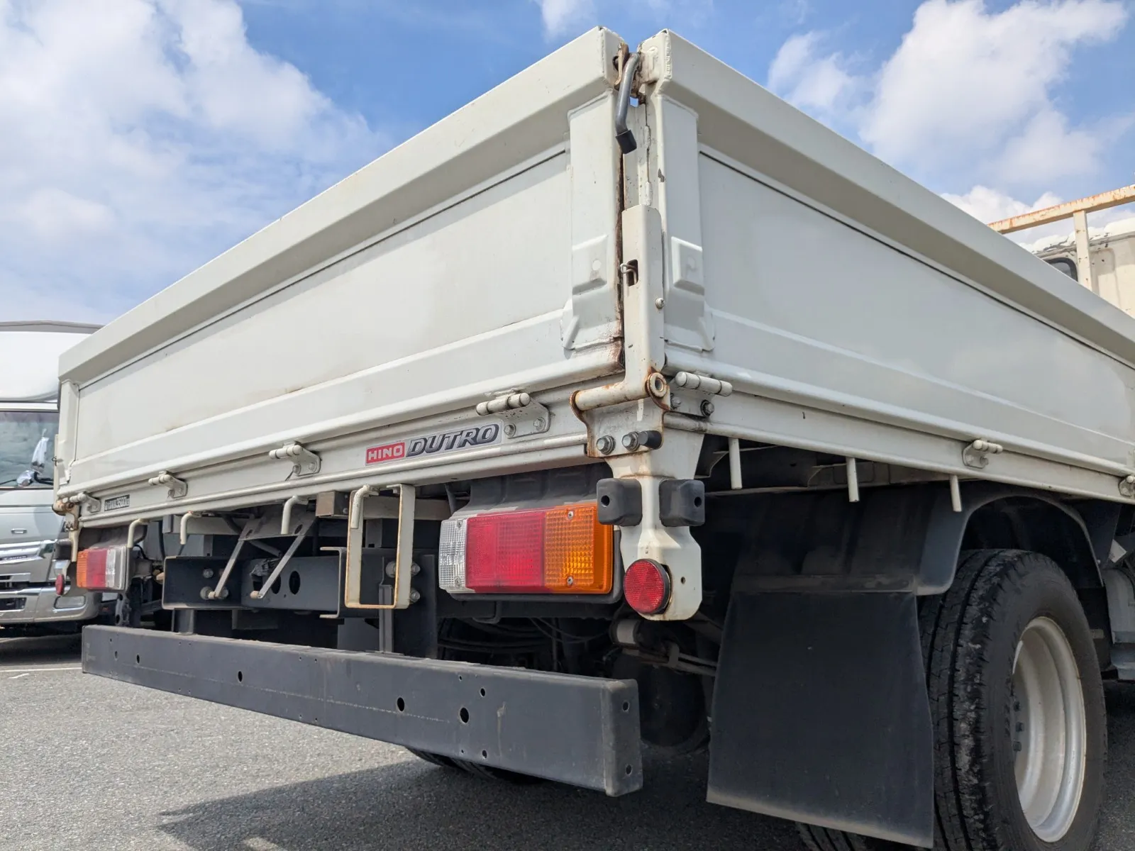 vehicle_image_20260702094812knRUt9JtC5.webp