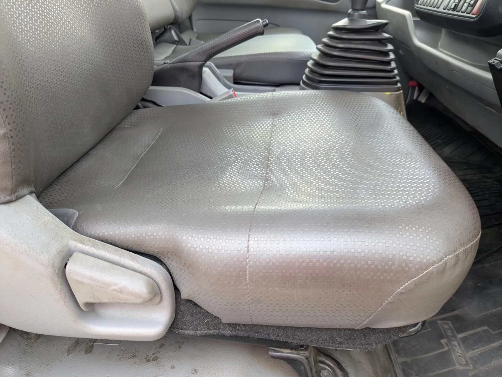 vehicle_image_20260702094819wEkH72pZpt.webp